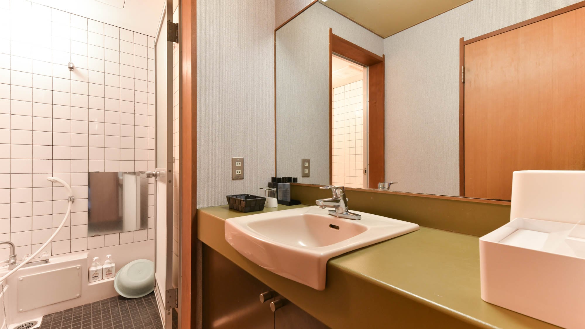 Example of guest room | Taihei, Japanese-style room with 10 tatami mats, non-smoking, powder room