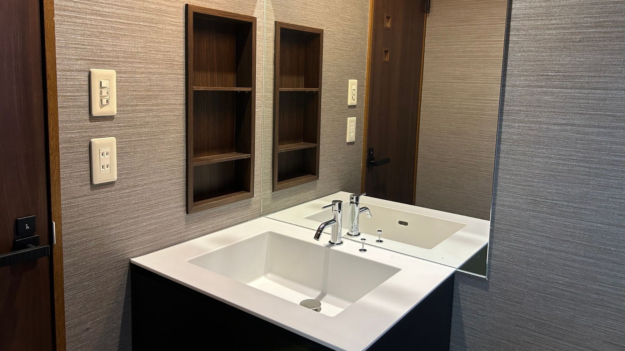 [日式卧室] 洗脸盆