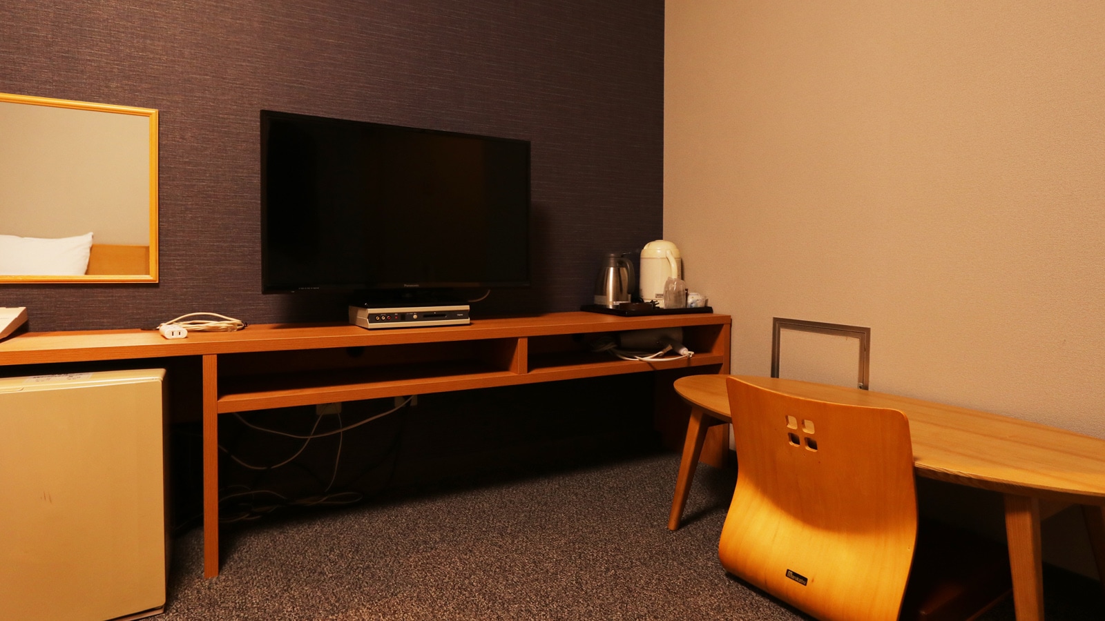 [Single M Relaxation Hall] Semi-double bed