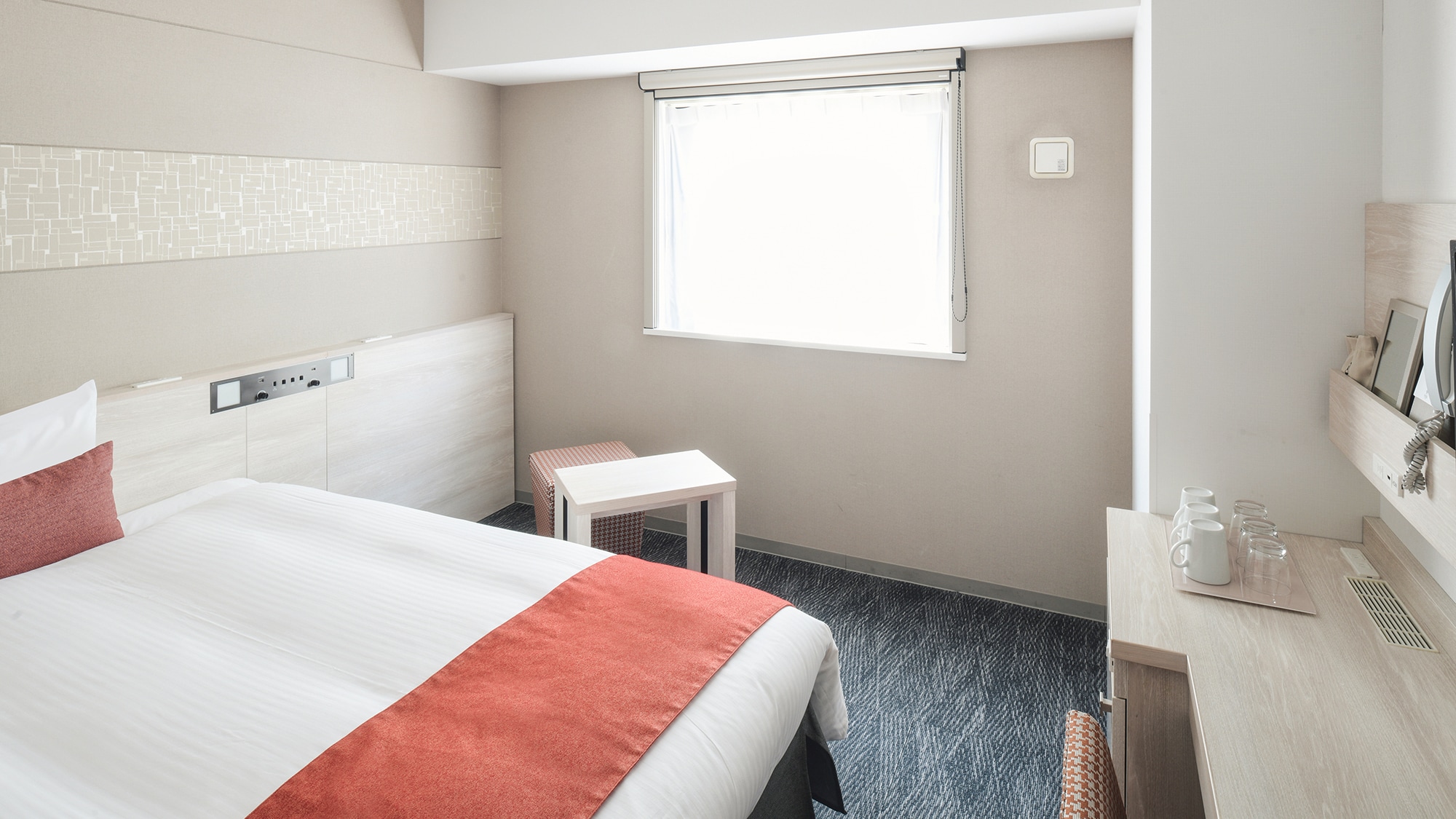 [Comfort Double (Rooms 6 and 8)] 15 square meters, bed width 140 cm, can accommodate up to 2 people