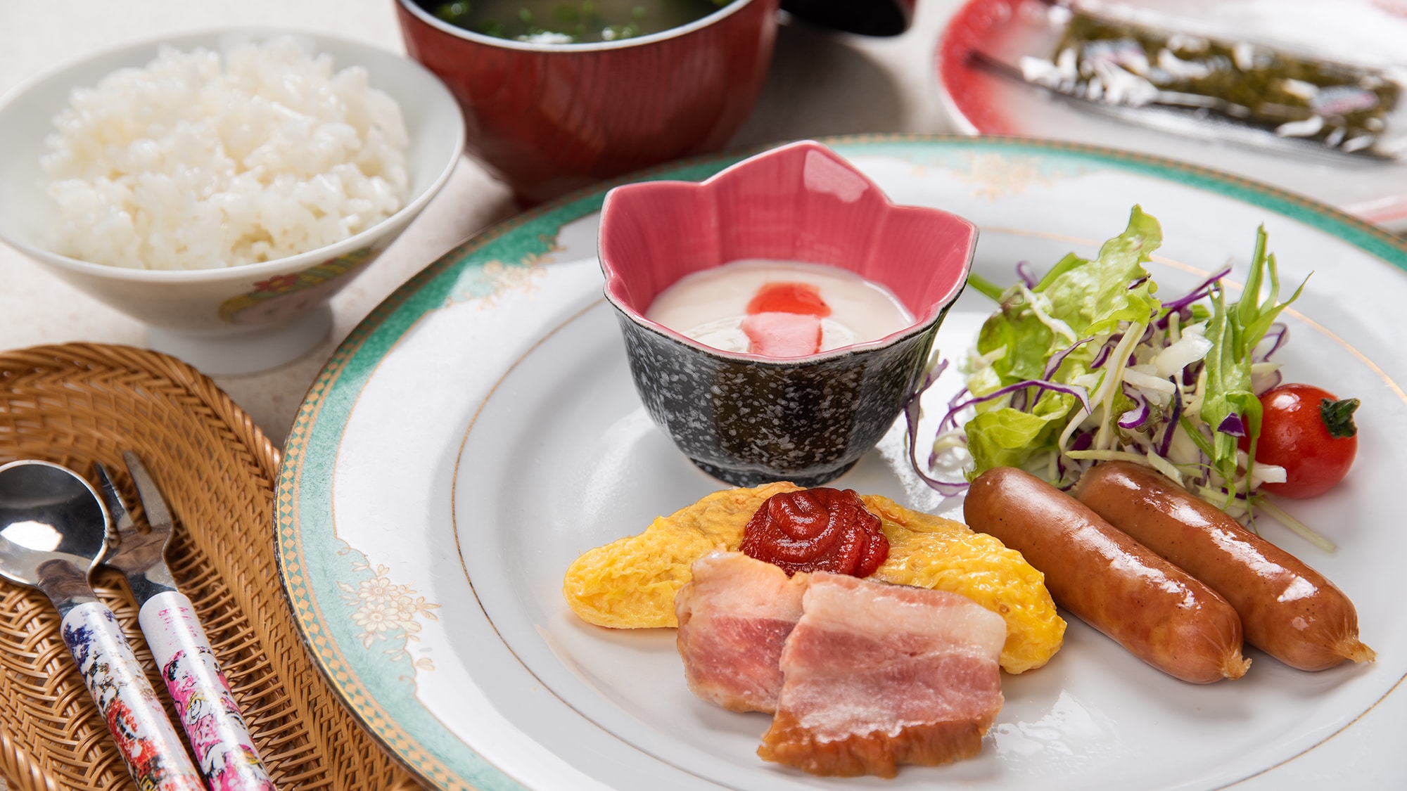 * [Children's breakfast] A children's breakfast plate recommended by the proprietress who is also a working mother.