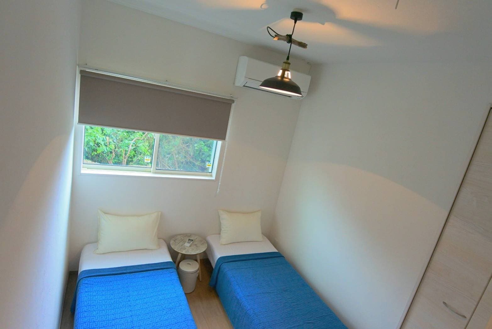 Western-style double room