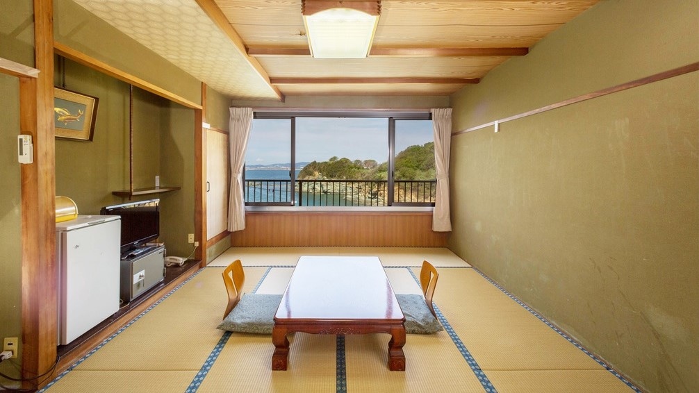 ◆ Ocean view Japanese-style room 10 tatami mats (without bath and toilet)