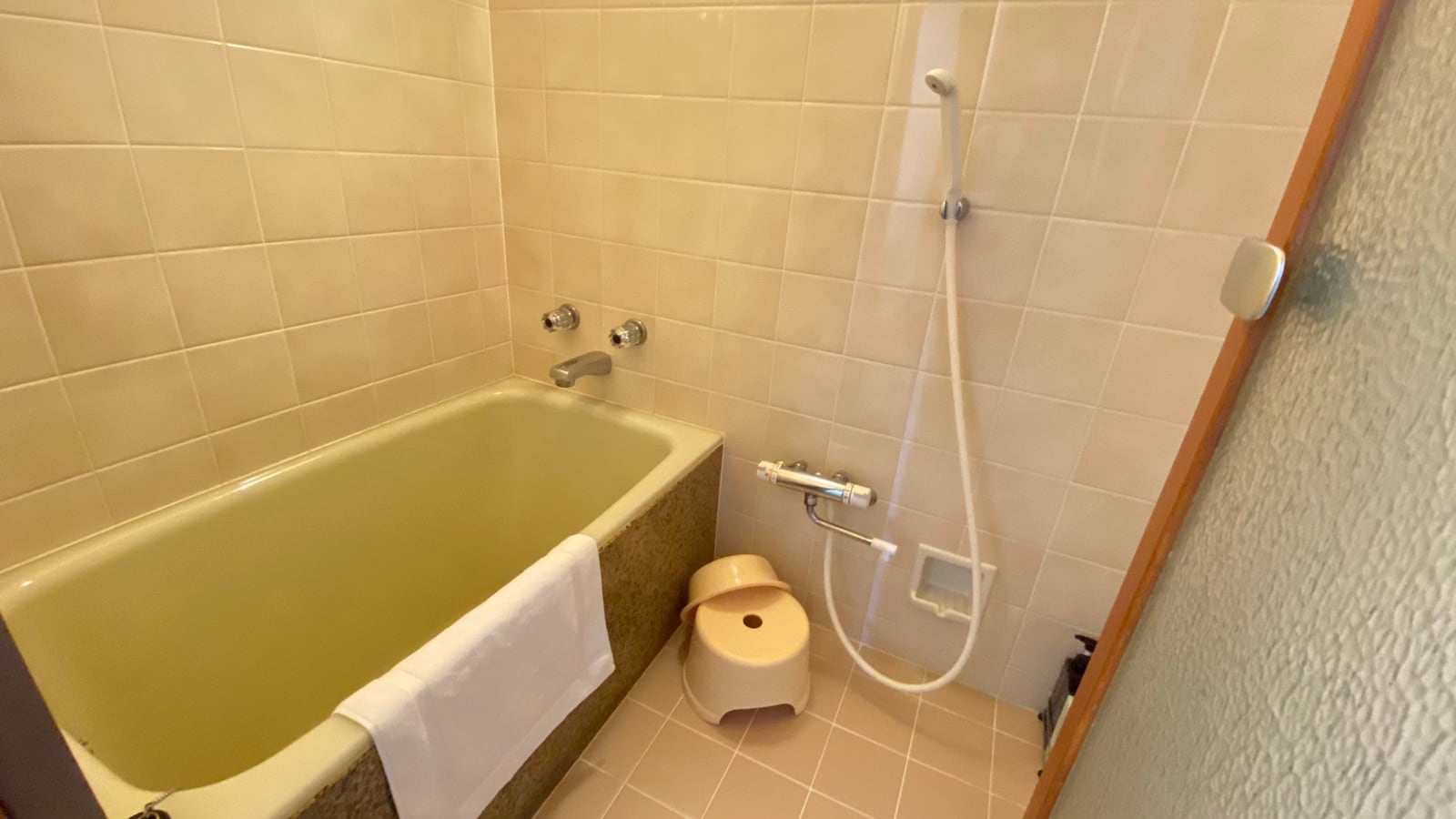 Kamar bergaya Jepang Sanjokan