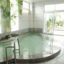 Garden bath with open-air bath [Hanasaki Cape] Light green hot spring water overflowing into the granite bathtub~♪