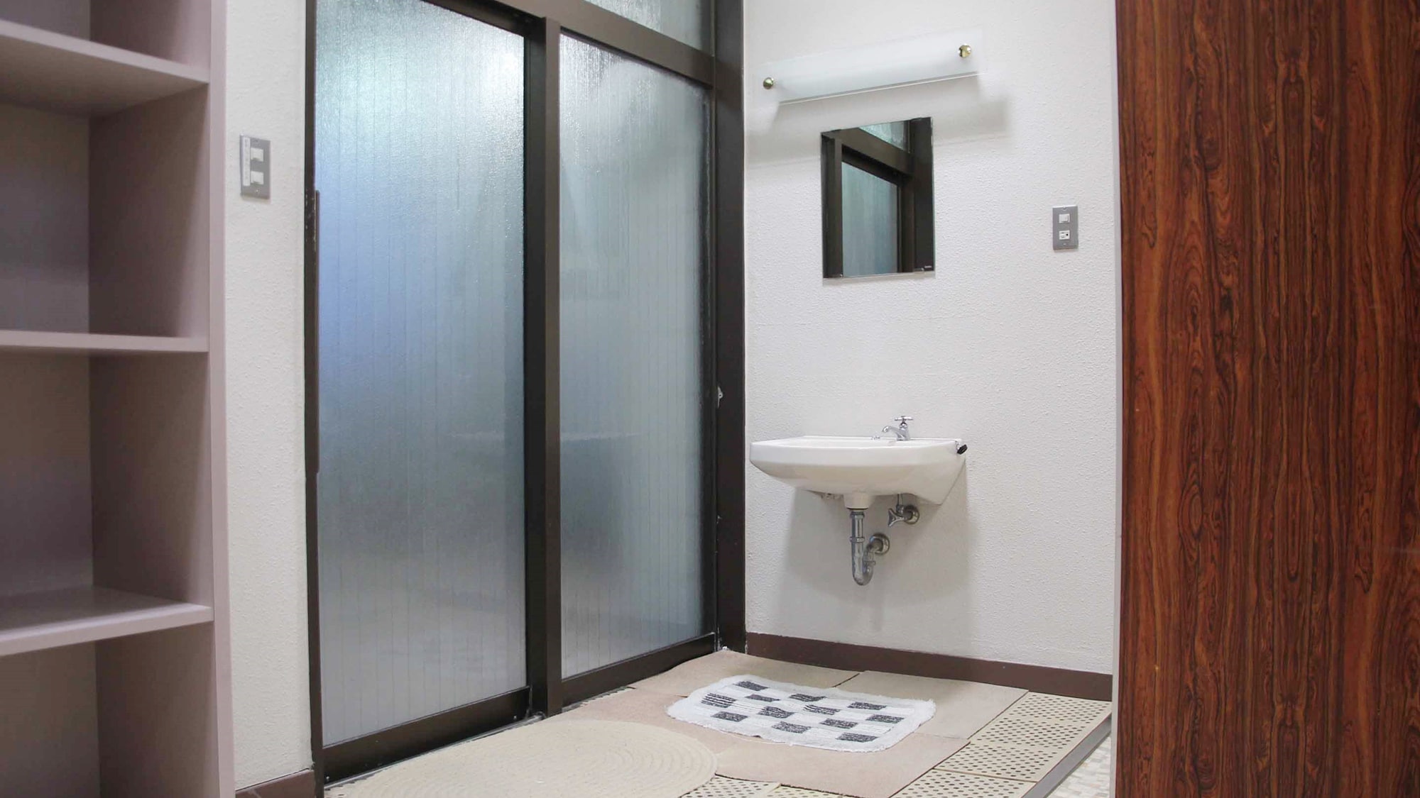 * [Example of dressing room] A simple and comfortable dressing room.