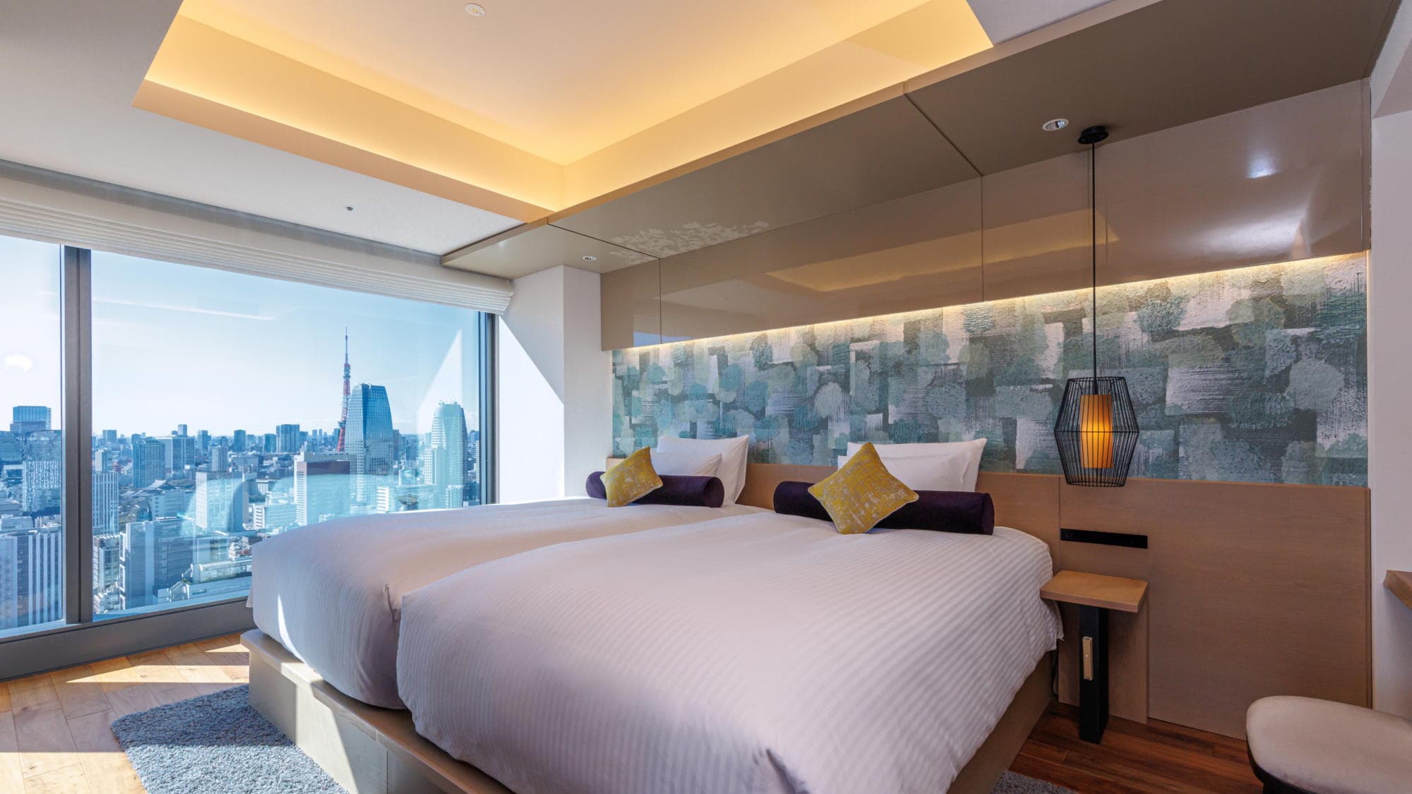 [HIBIYA Suite (Twin)] 61 sq m / All rooms are corner rooms / City view