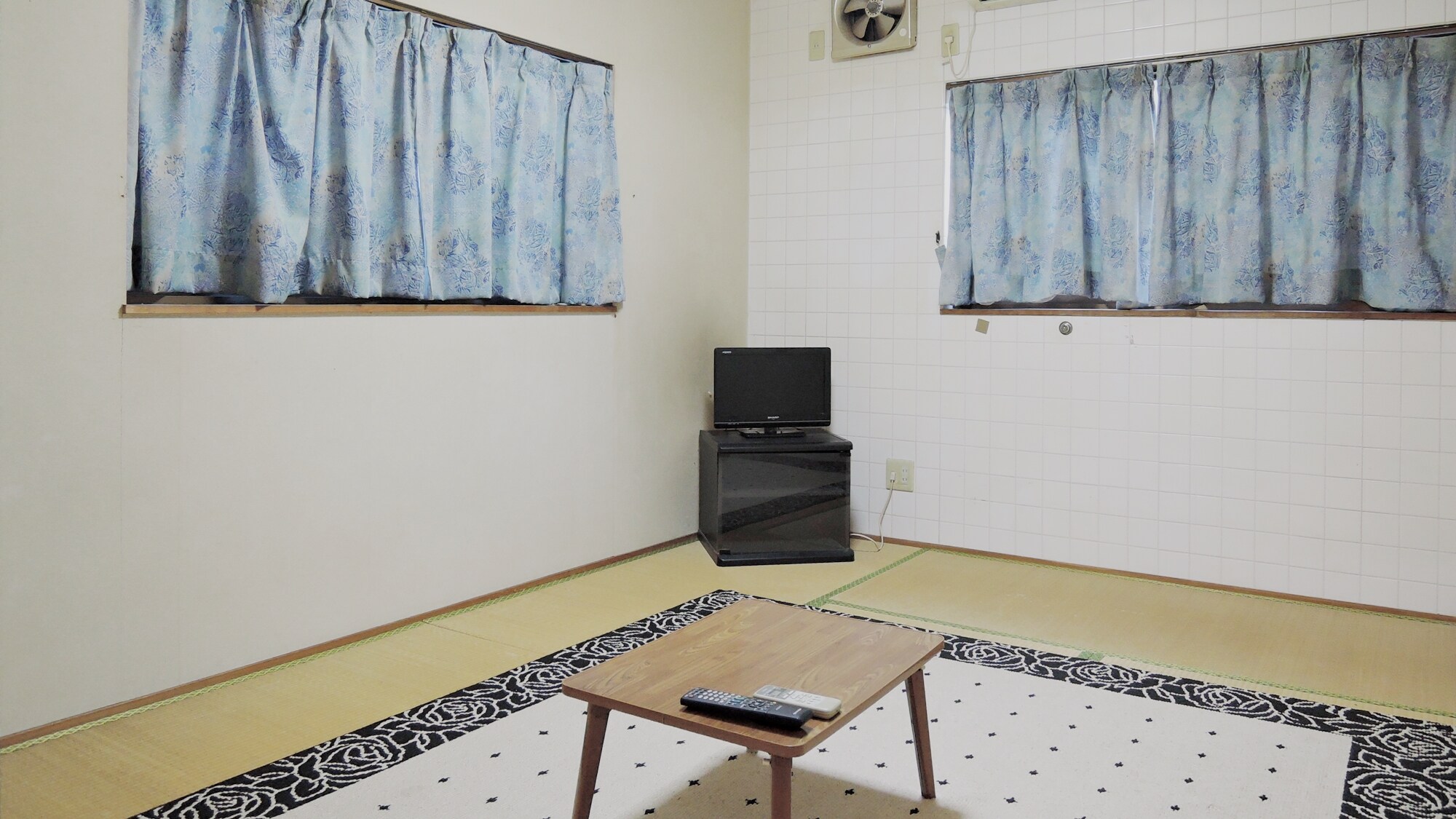 *[Guest room example] A clean and simple Japanese-style room