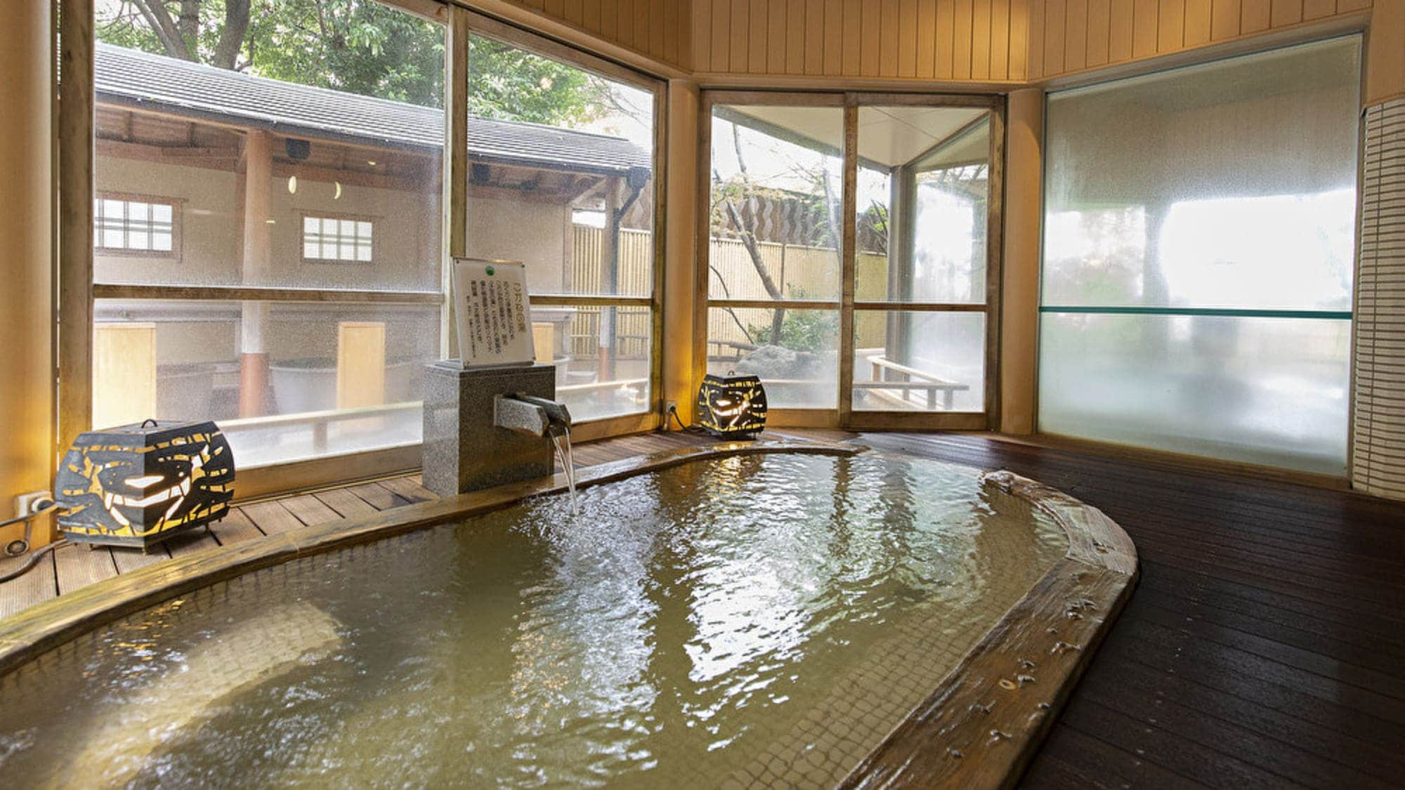 Hotel information and reservations for Ikaho Onsen Hotel Tenbo