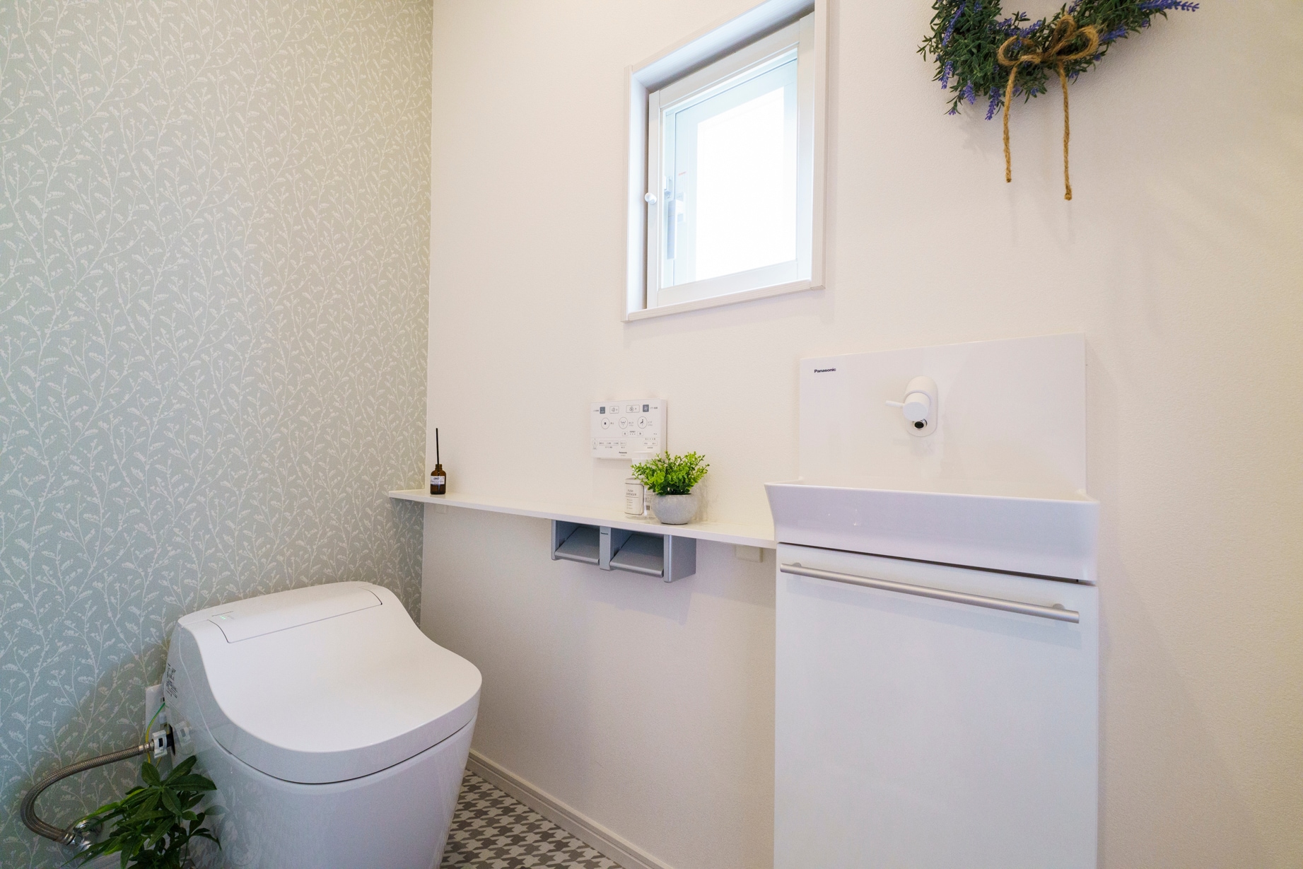 A comfortable stay with separate bathroom and toilet♪ (Image photo)