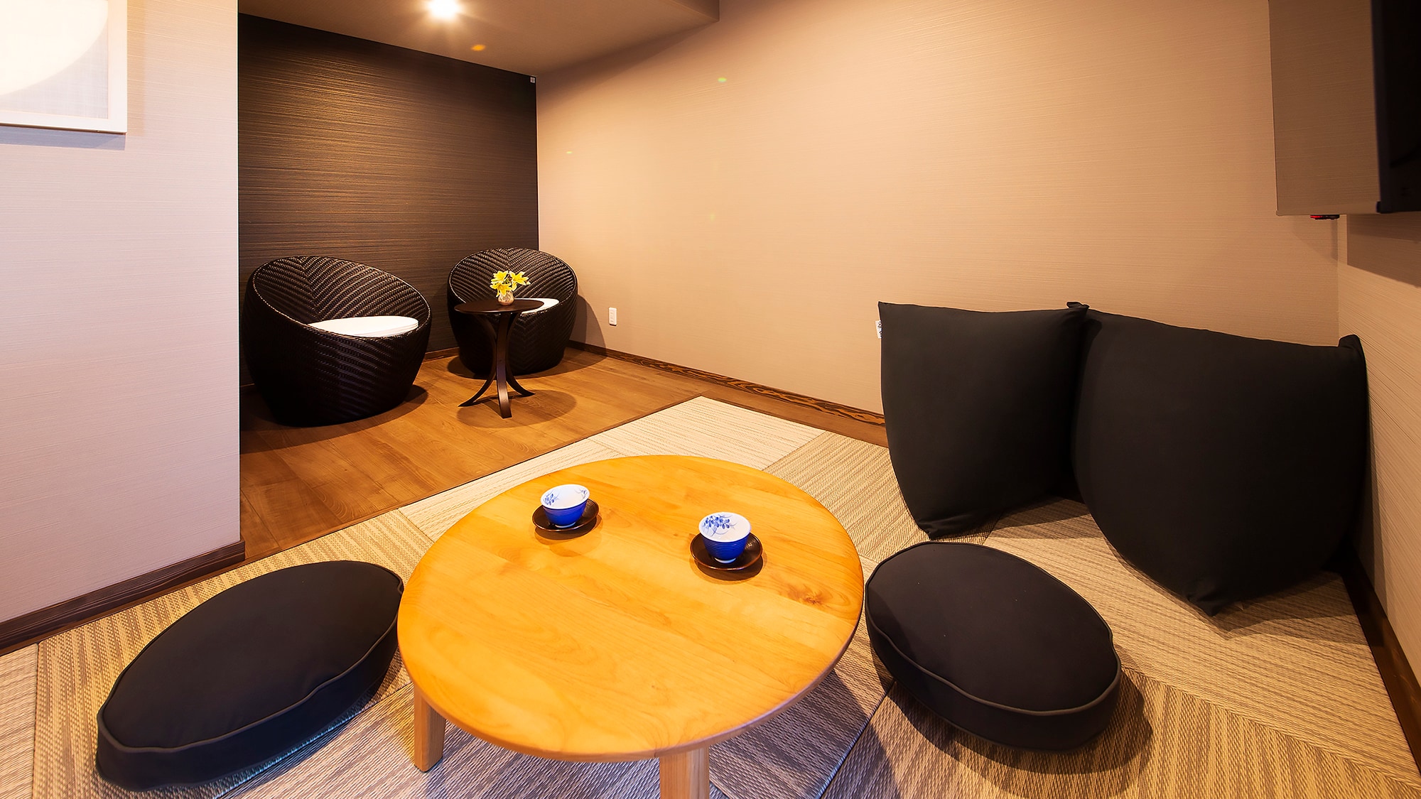 ■Japanese-Western Style Modern Room [Kirame] Guest room with semi-open-air bath (image) ■NEW OPEN in March 2023