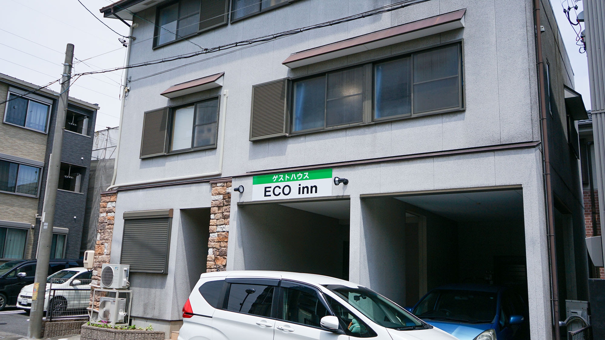 ・[Exterior] Conveniently located about a 5-minute walk from JR Inazawa Station! Enjoy a stay that allows you to interact with other people.