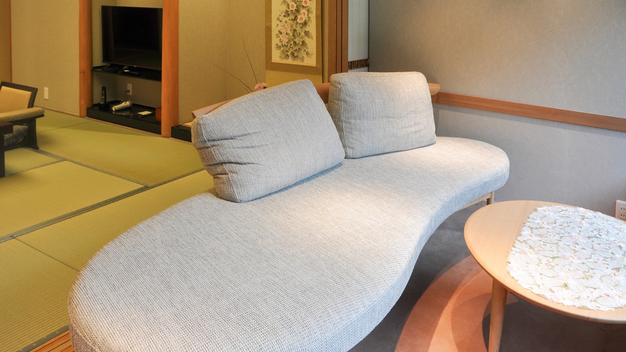 Kamar bergaya Jepang-Barat "Hari Jepang" (Kamar 601)