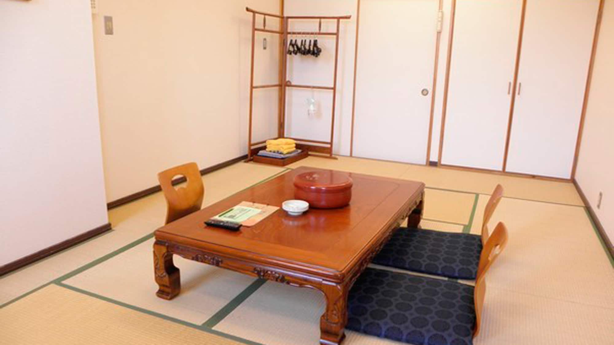 * Japanese-style room where you can stay with your pet 8.5 tatami mats (example) / Have a relaxing time with your dog on the tatami mats ♪
