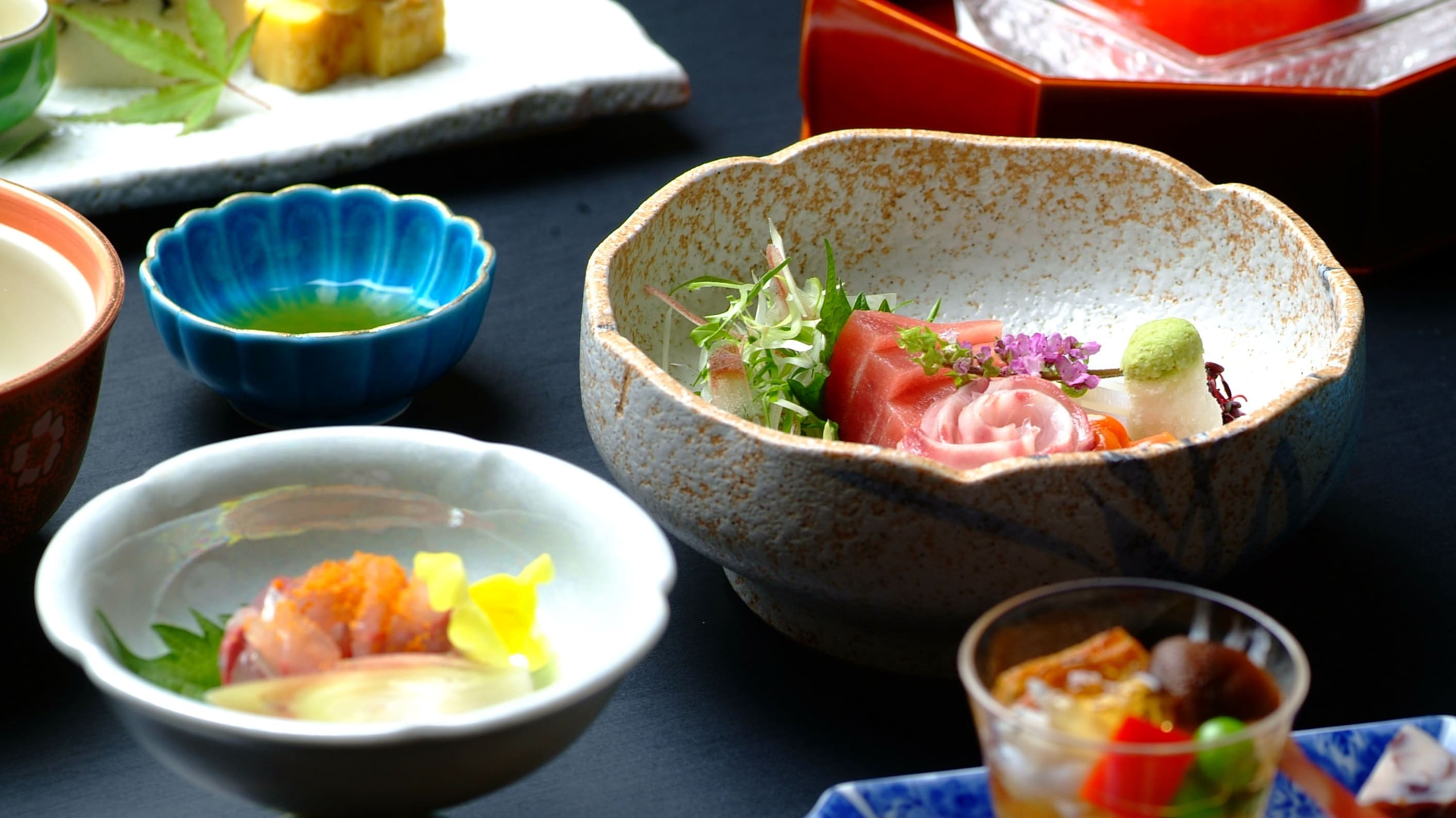 Set makanan Jepang musiman