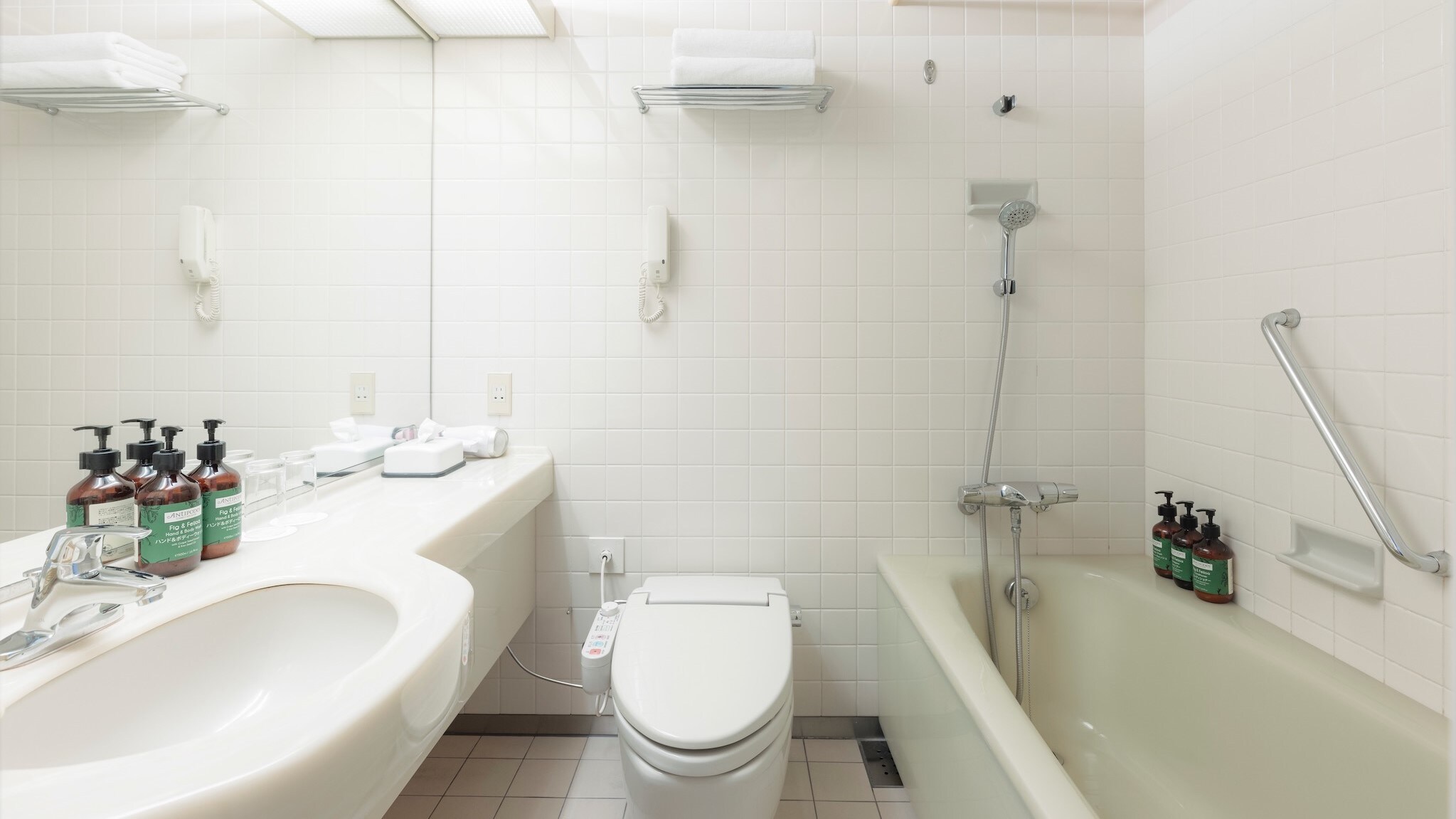 Superior twin bathroom [Standard floor]