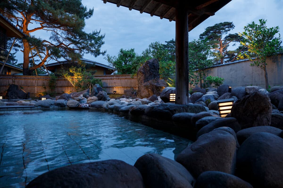 Yujin no Yu outdoor bath