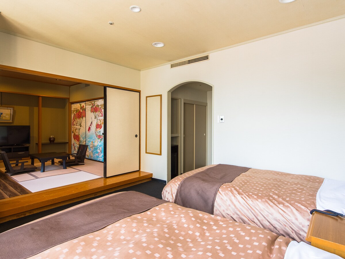 [Western modern Jr suite] 40 square meters + private terrace 6 square meters, cypress open-air bath