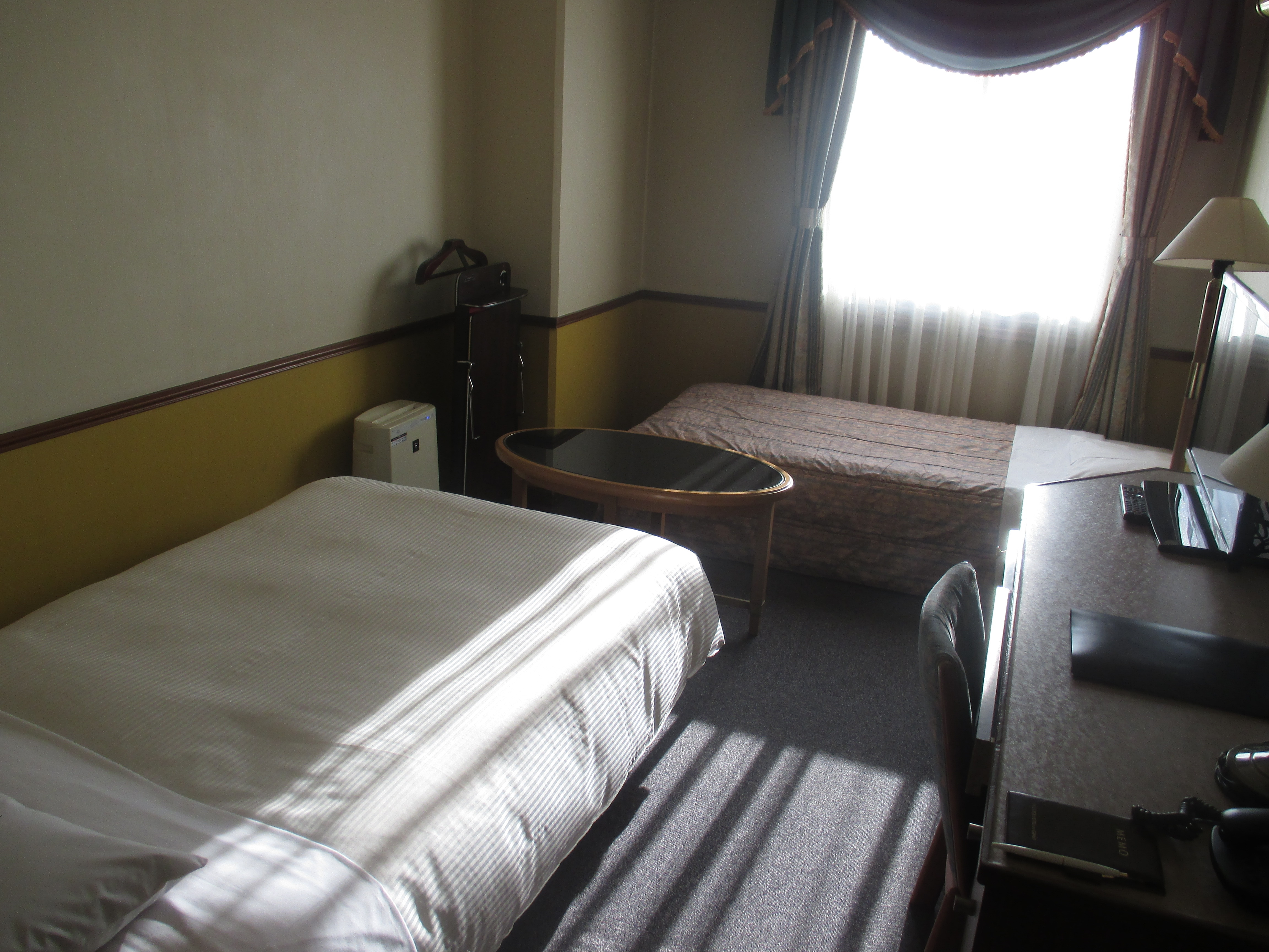 컴팩트 트윈룸 침대 1개는 소파 베드입니다.