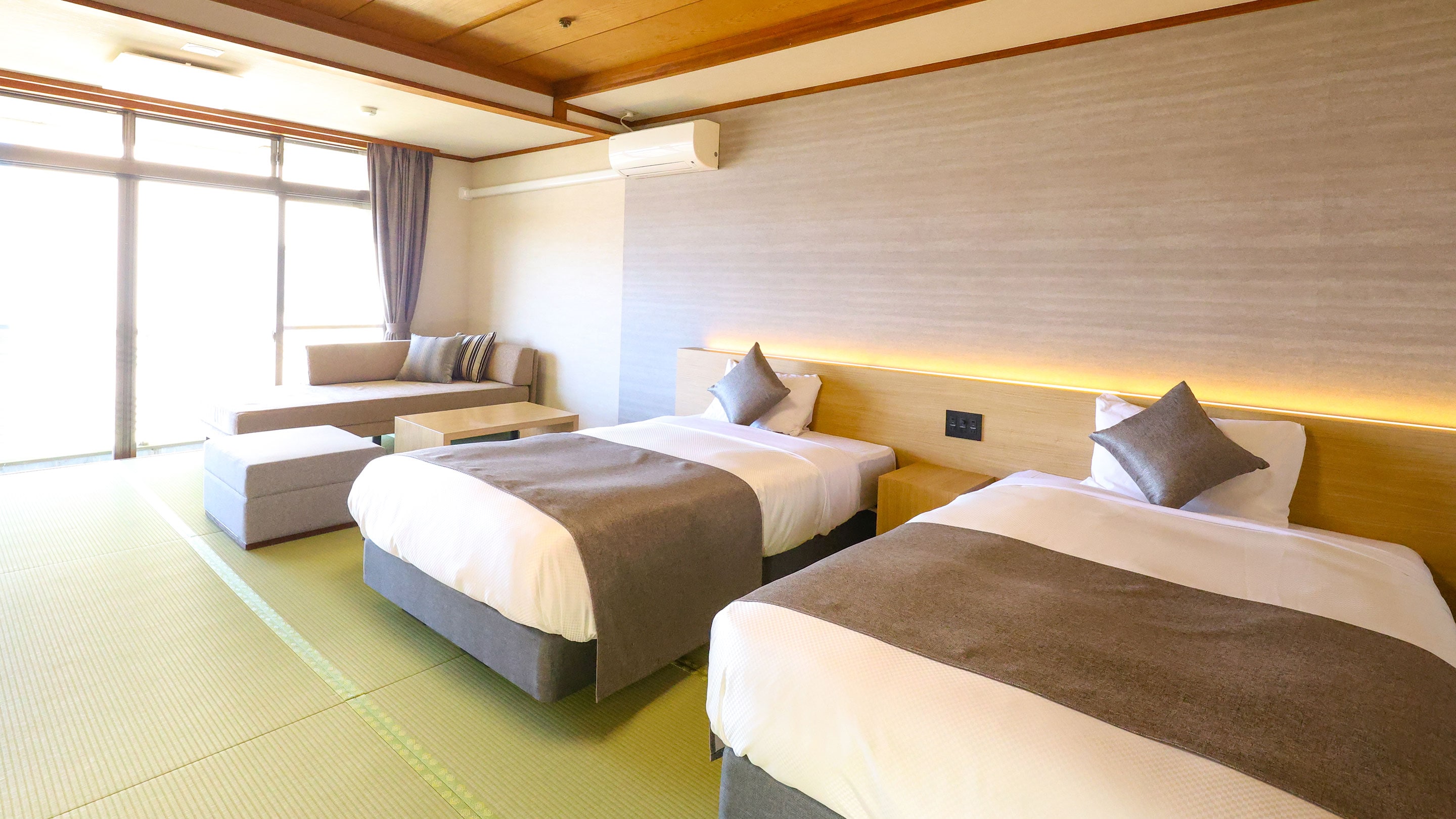 [Non-smoking] Superior Japanese-style Fourth Bed, 3-person capacity, Shower only *Image