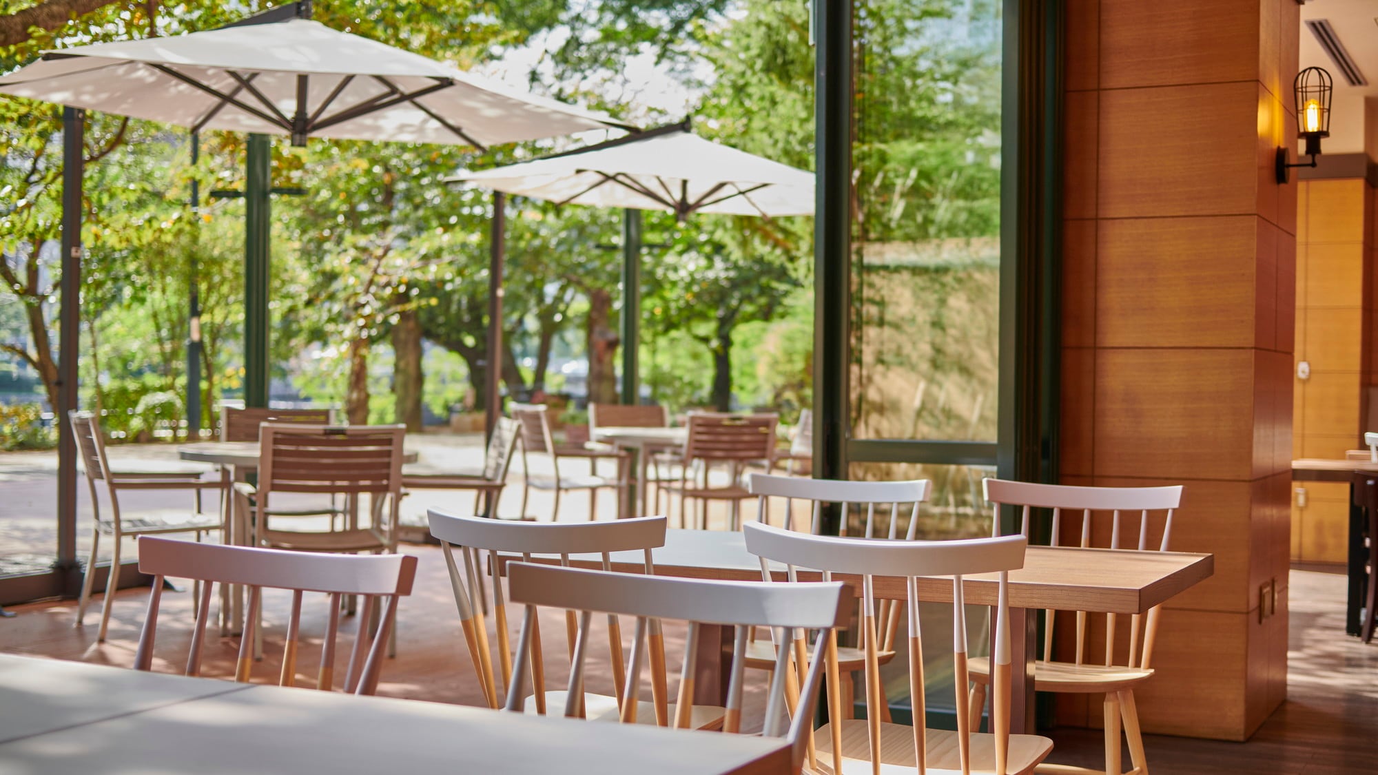 Restoran Hotel 1F "The River Side Cafe"