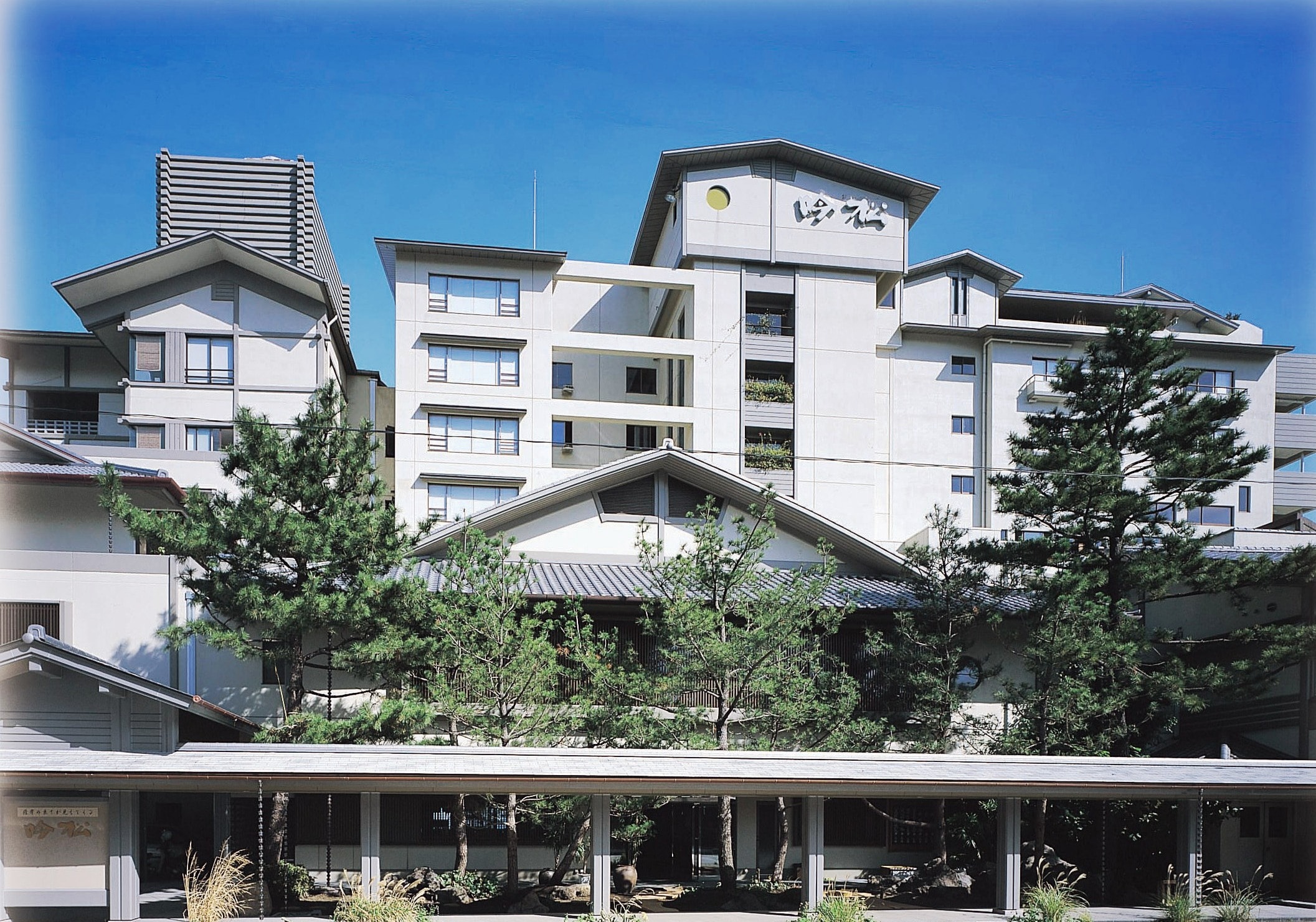 นี่คือ Ginsho โรงแรมที่มีอ่างอาบน้ำกลางแจ้งสำหรับคู่รักที่ Ibusuki Onsen