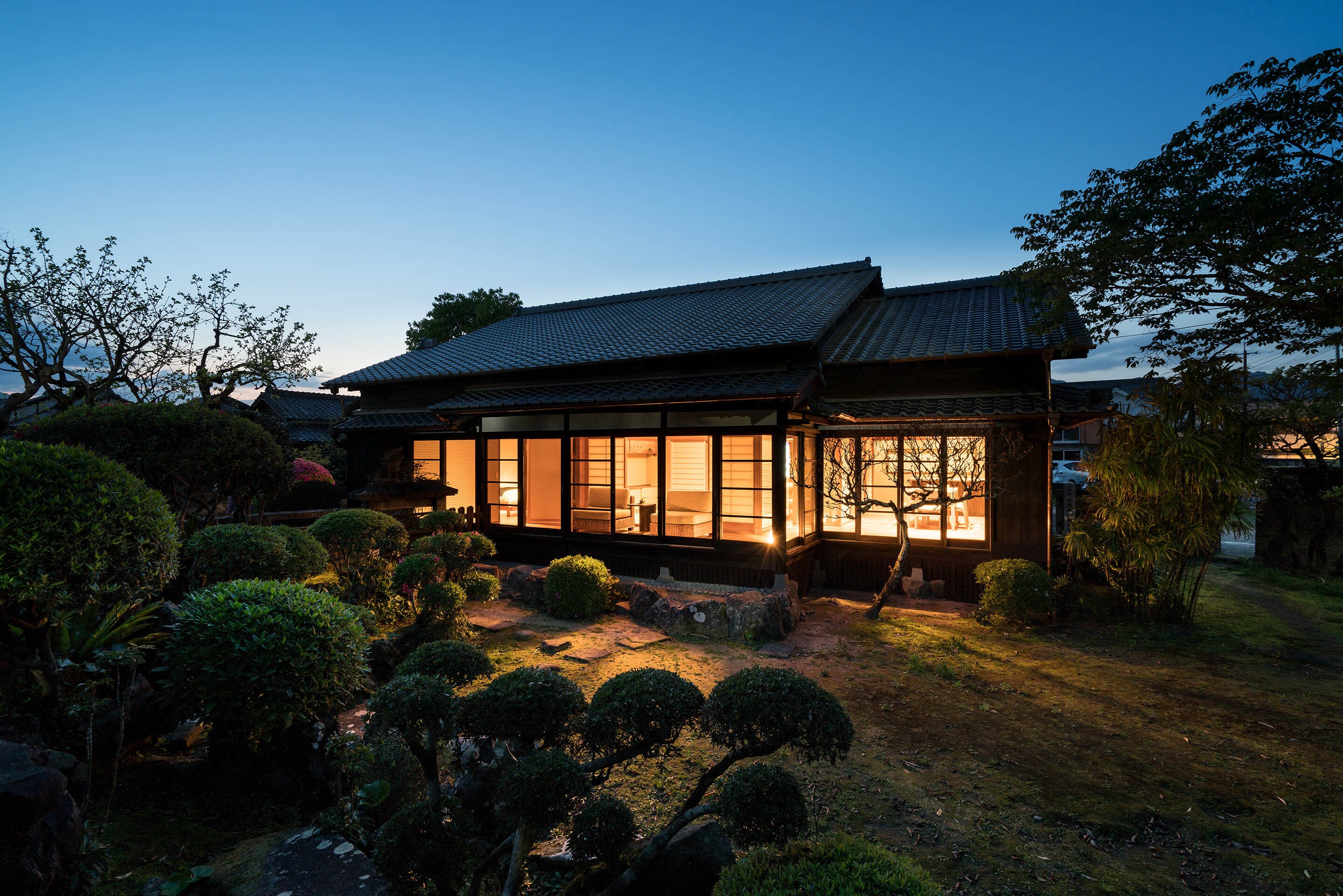 Katsume House Garden Night