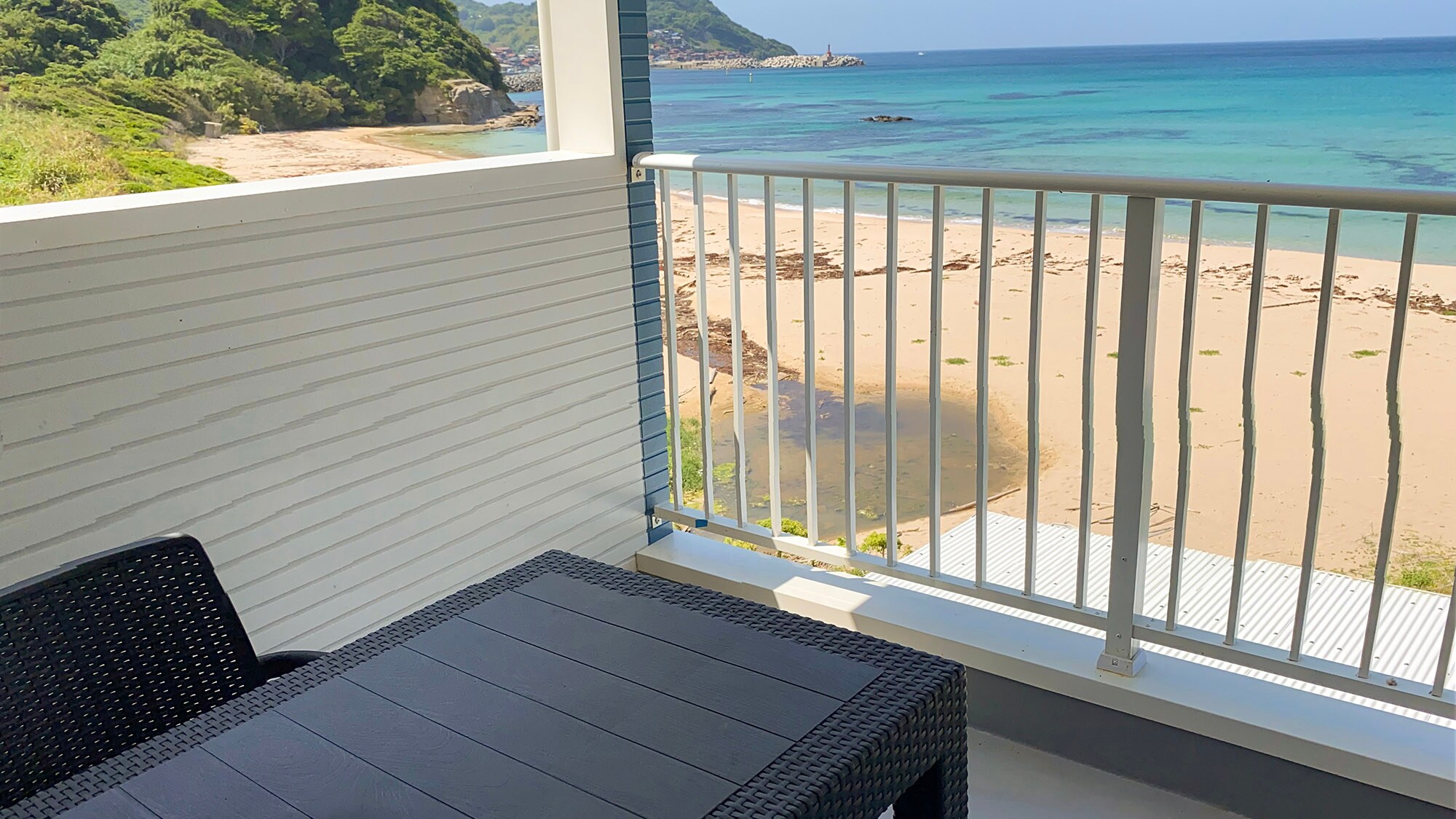 ・The balcony on the second floor has a great view, allowing you to enjoy nature at your leisure.