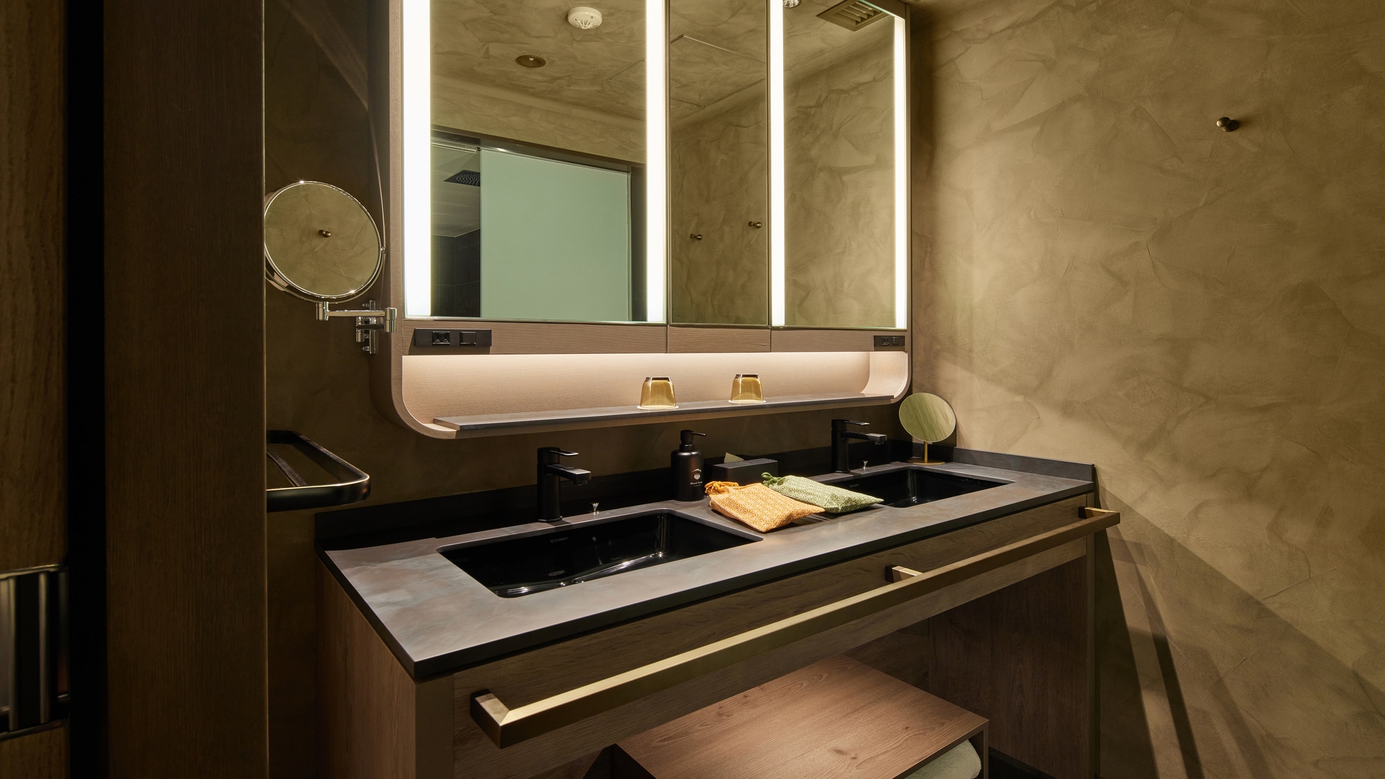 [Suite] Okazaki Suite (example)