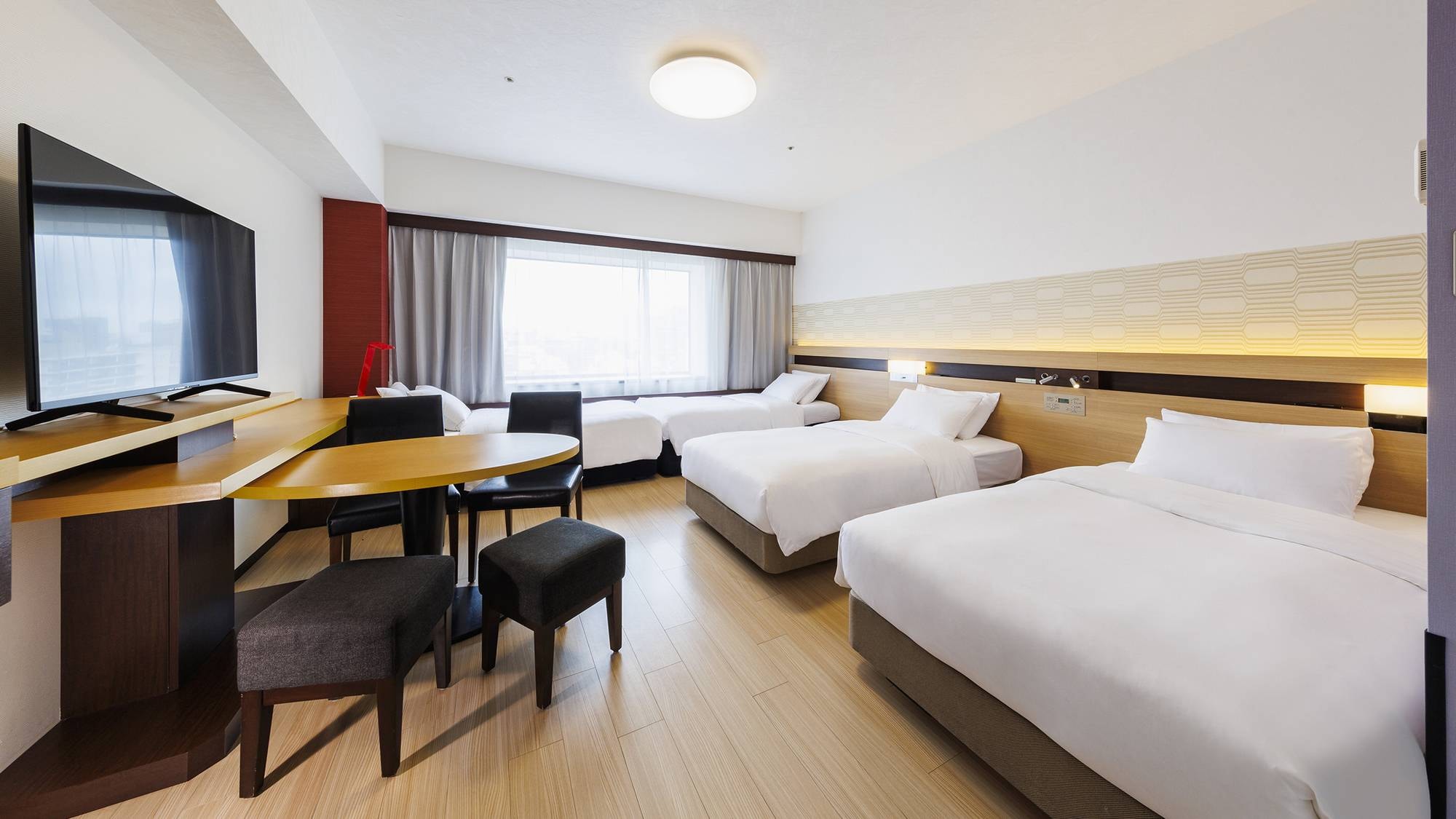 East Wing Family Room [37㎡] for 4 people