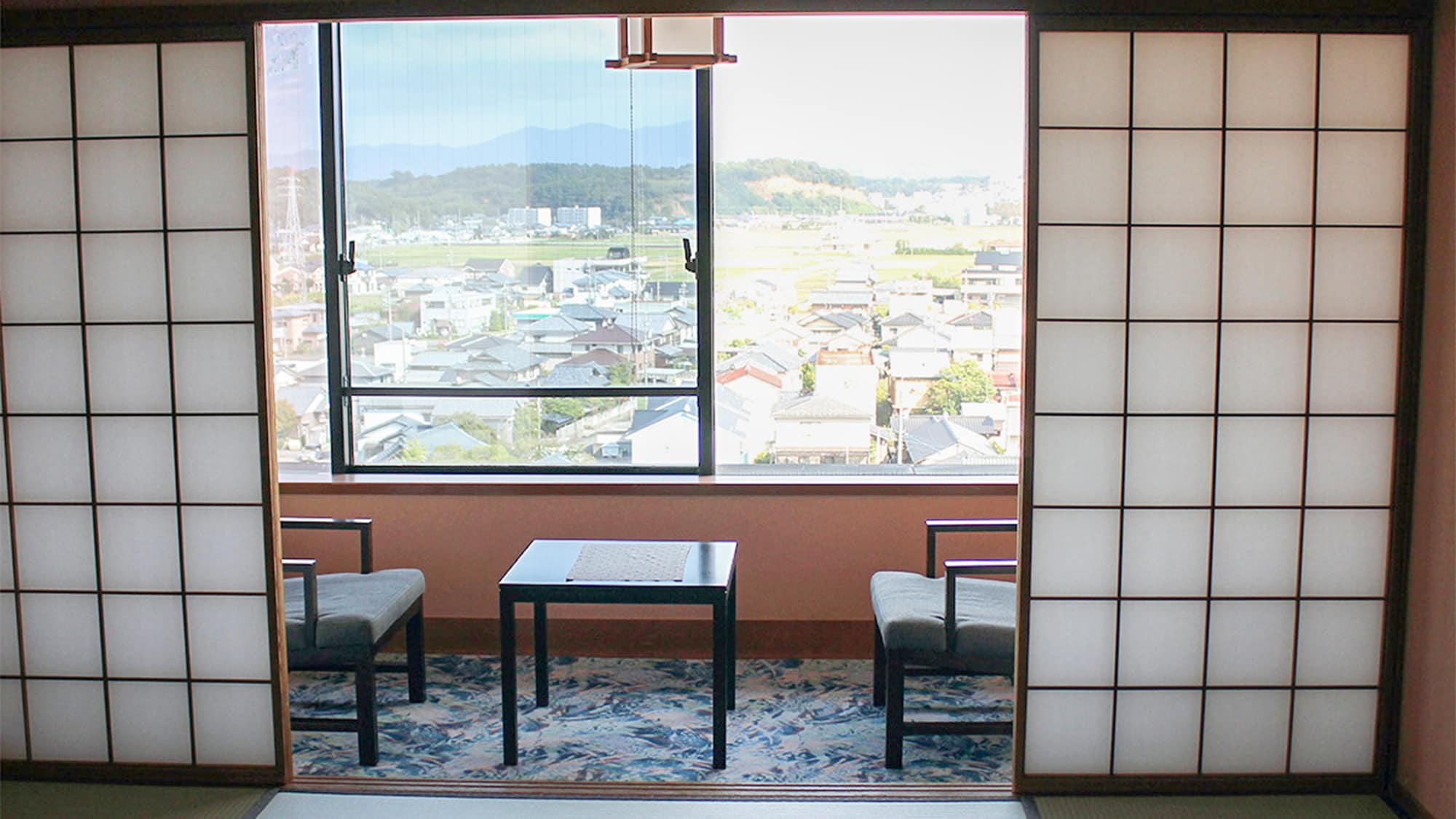 [Main building Jyuraku building top floor] Japanese-style room (with bed)