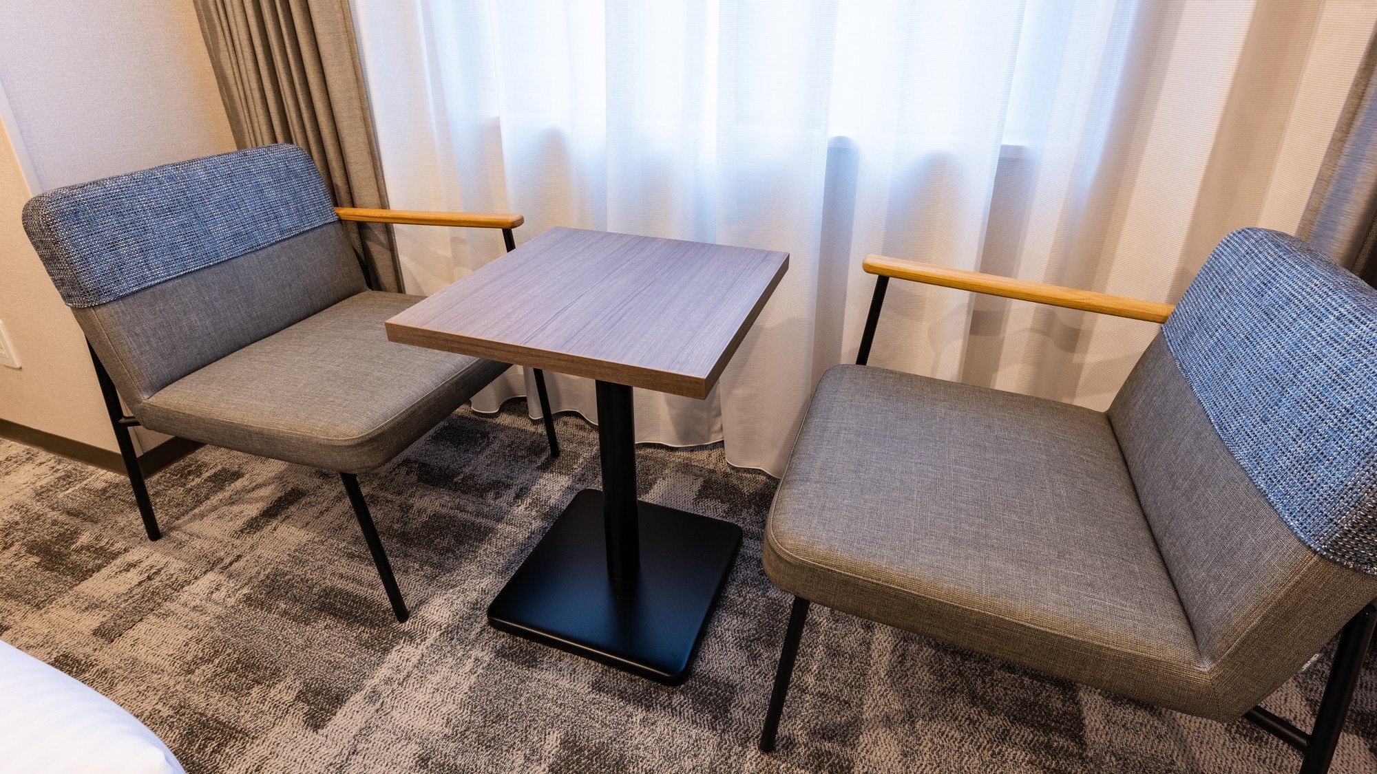Double table *Image