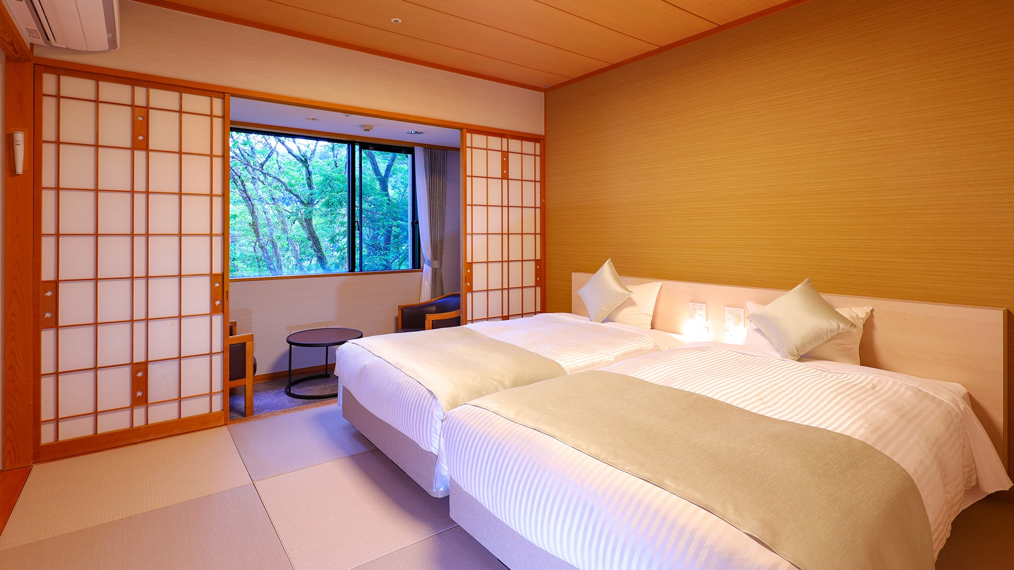 Standard Japanese style bed, 8 tatami mats, indoor bath available