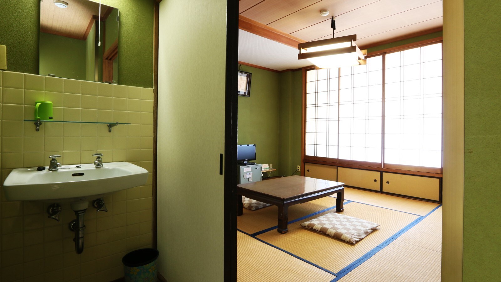 ■ 6 kamar bergaya Jepang tatami (2)