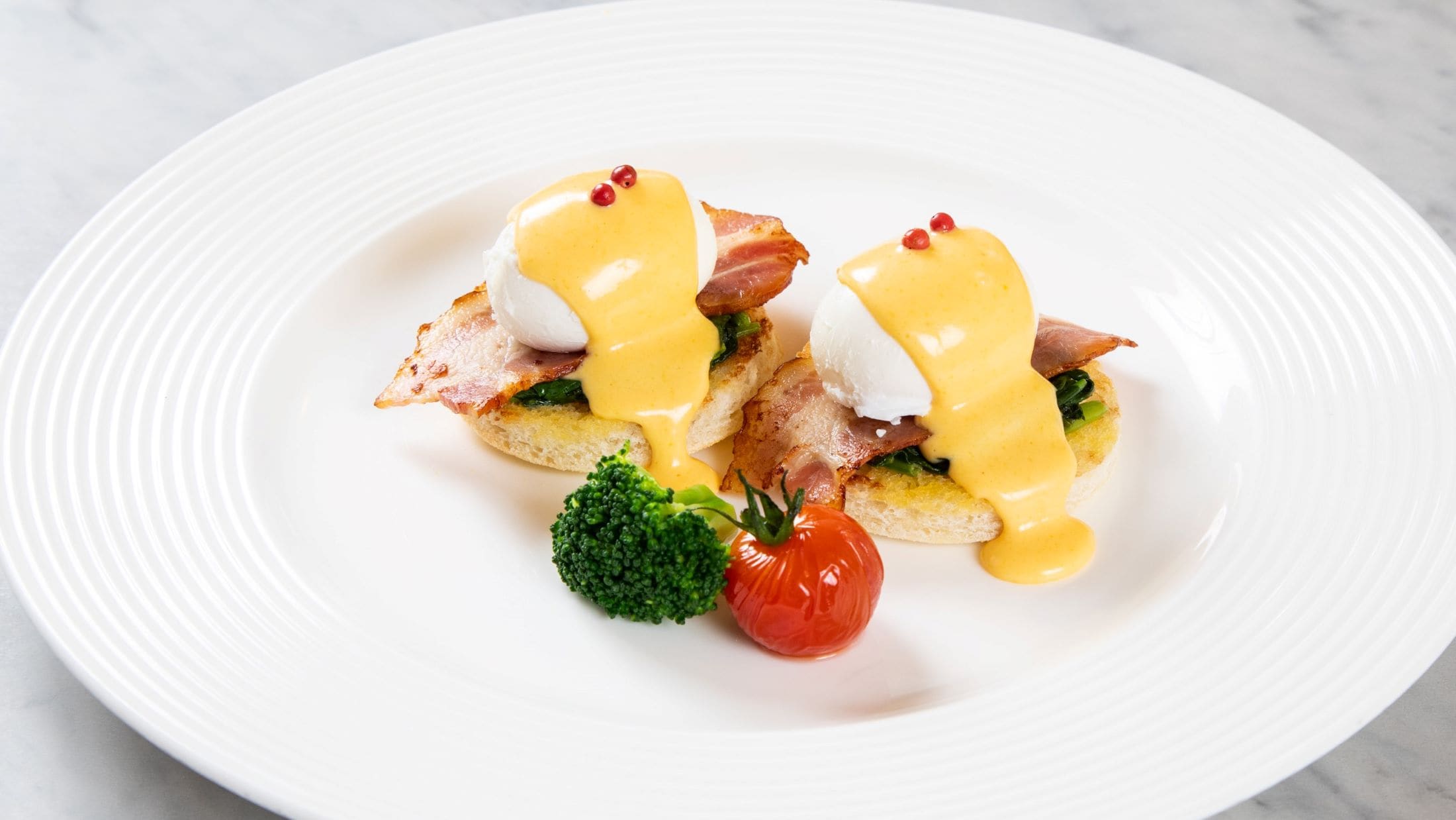 Quyền lợi tầng câu lạc bộ “Trứng Benedict”