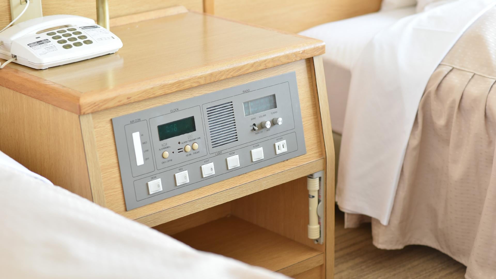 [Tiêu chuẩn đôi] Ổ cắm thuận tiện cho việc sạc điện thoại di động của bạn.