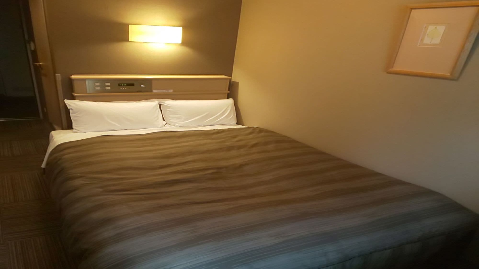 Semi-double room ♪ (9.5㎡ Bed width 130cm)