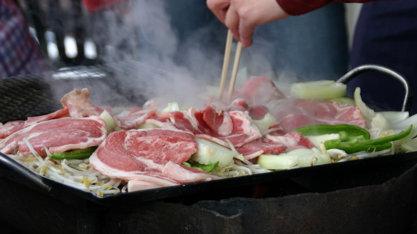 You can enjoy BBQ on the terrace of either the condominium or the villa. Of course, you can bring your own food.