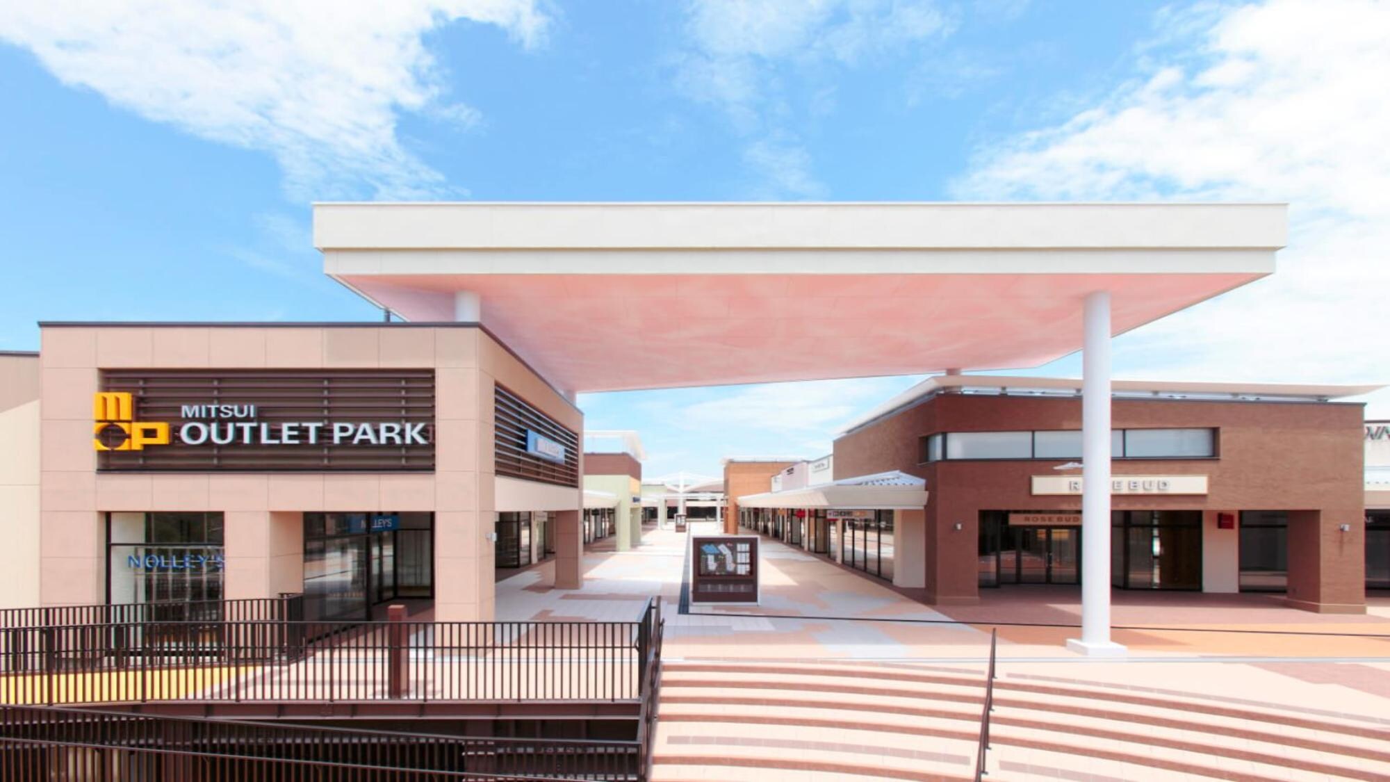 三井奥特莱斯购物城滋贺龙王