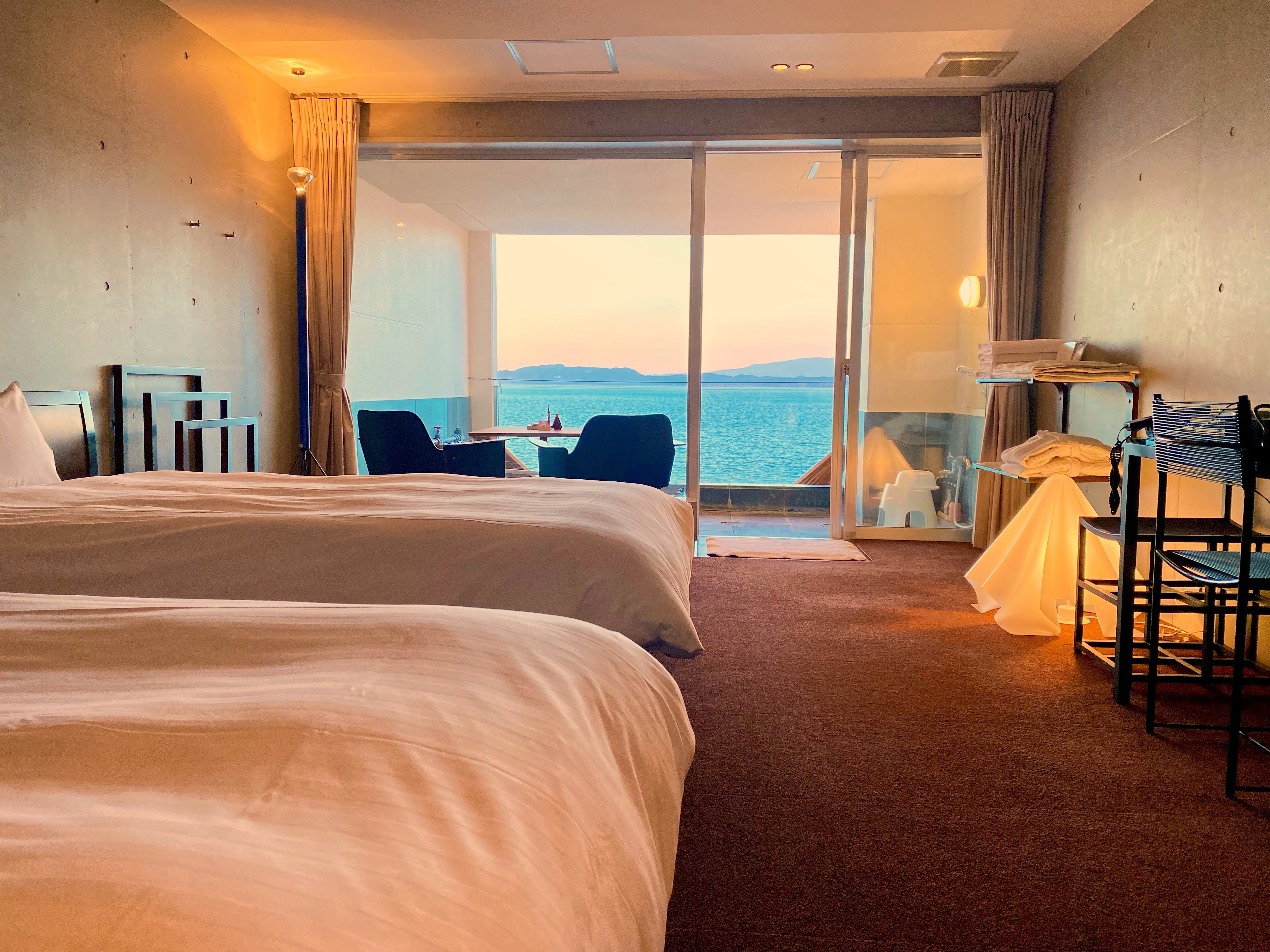 Hotel No.1 di Obama Onsen berdasarkan ulasan♪♪Kamar twin modern♪Semua kamar di gedung utama dilengkapi dengan pemandian terbuka pribadi yang luas♪♪