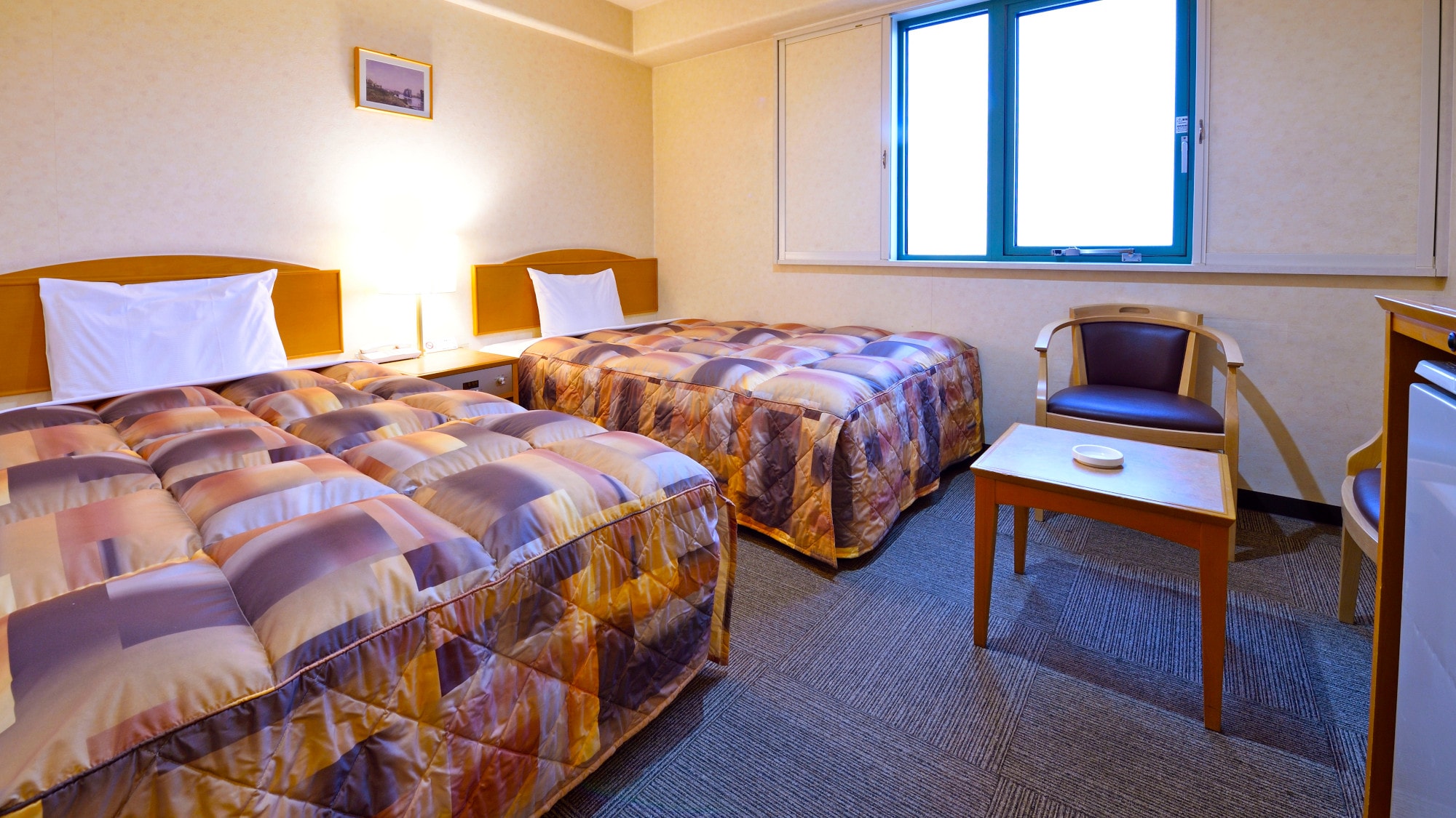 [Twin room] Specially designed semi-double bed and single bed