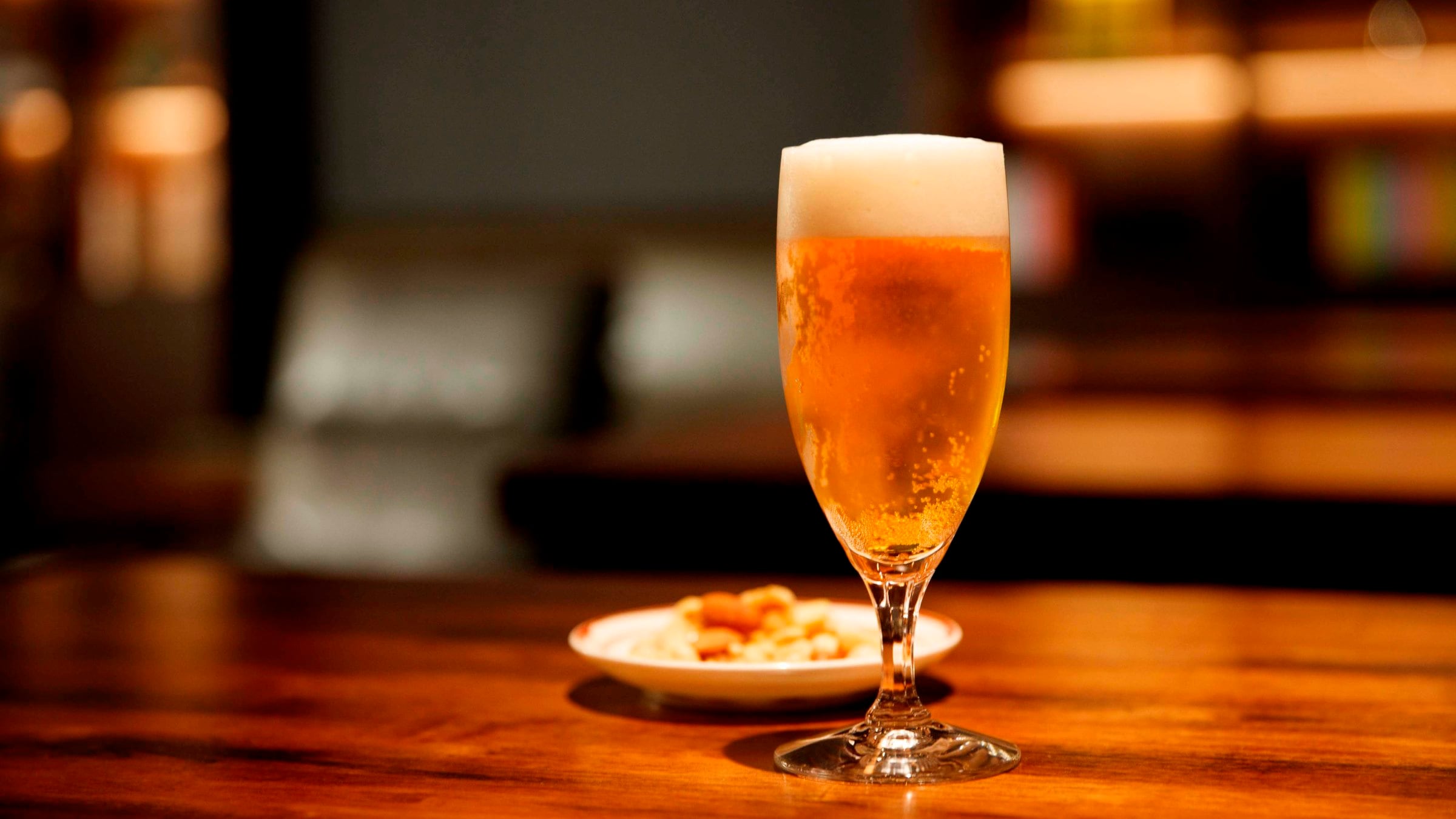 Enjoy cold beer on the beer server