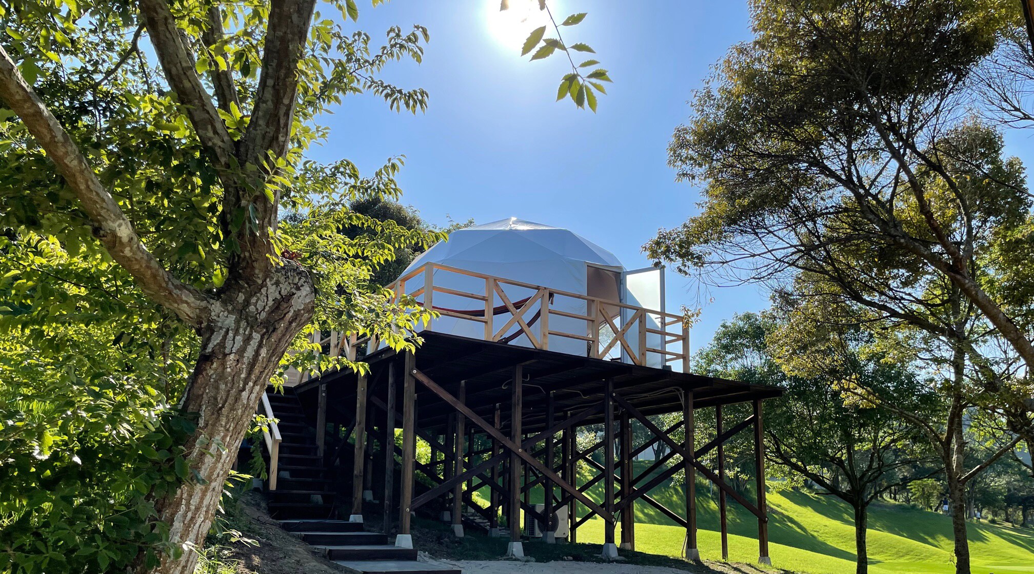DOME TENT (with toilet and washbasin)