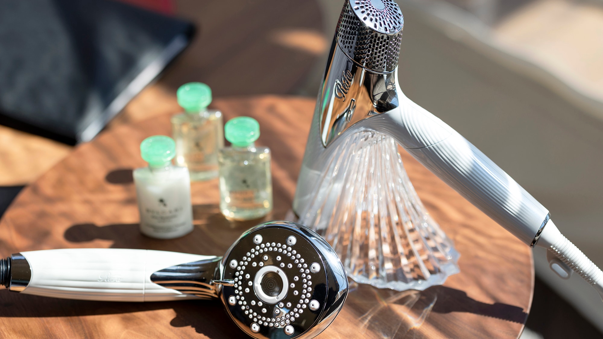 [OCEAN SUITE DOME] ReFa series shower heads and dryers