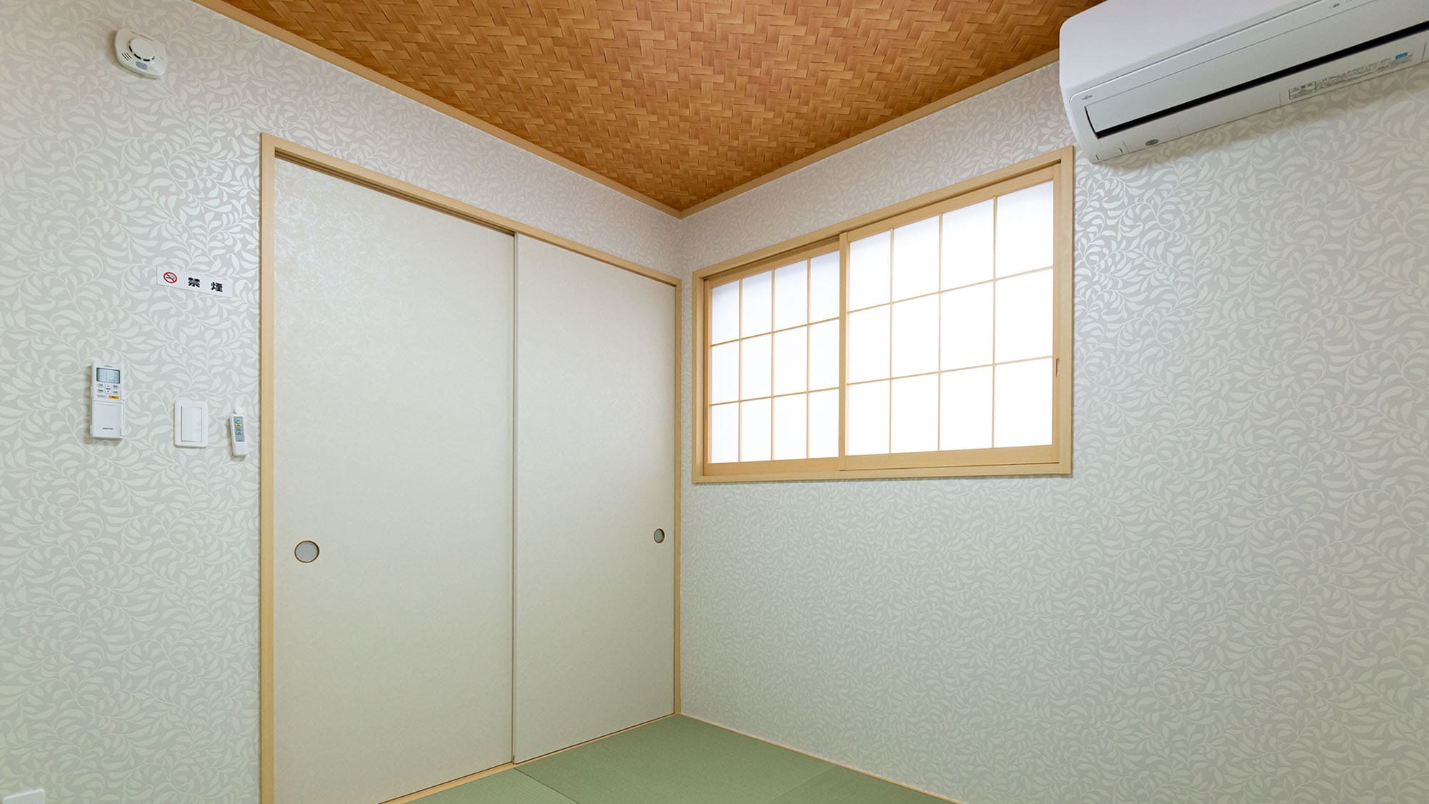 [Building A, Japanese-style room] A Japanese-style room that can also be used as a bedroom.