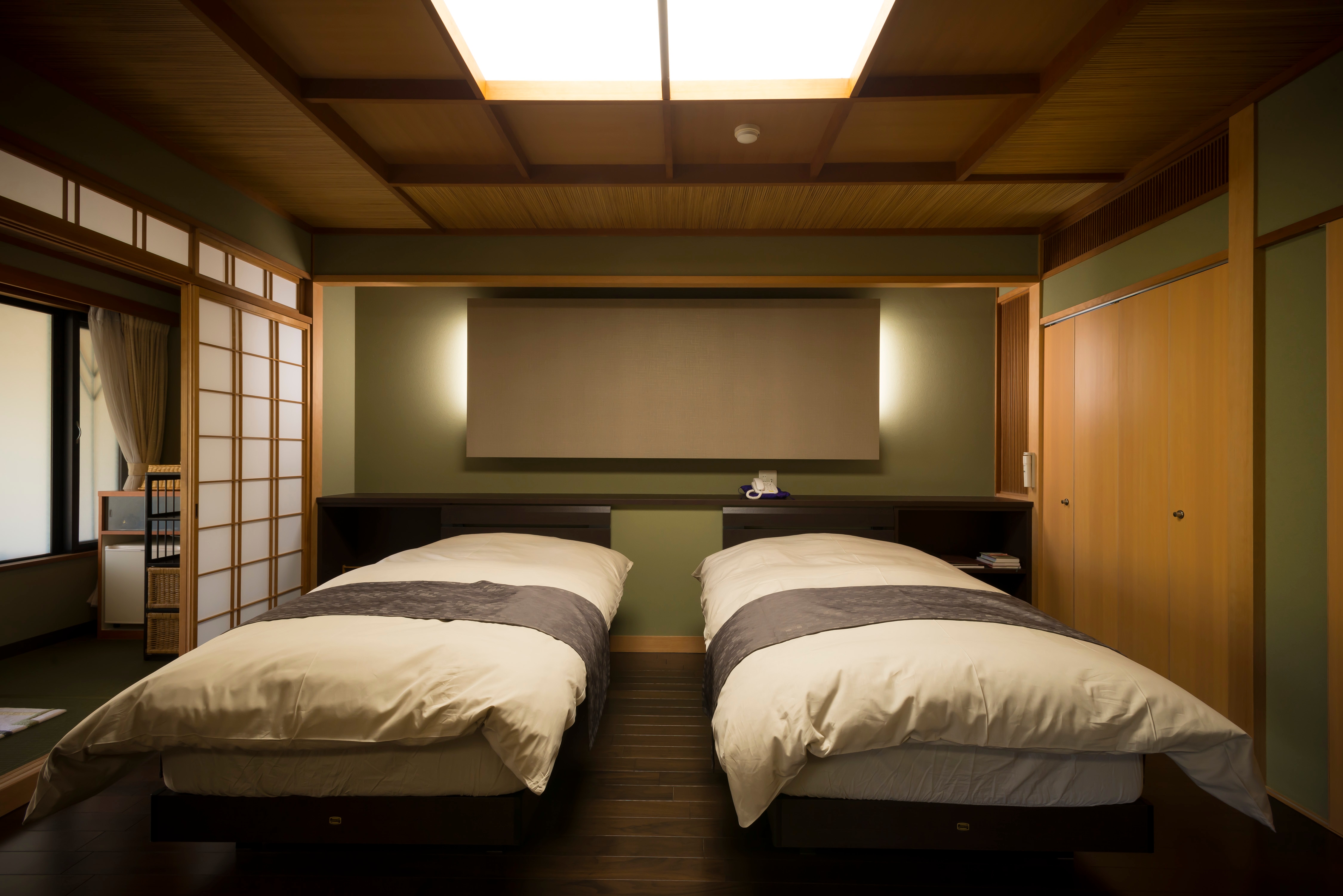 [Guest room with open-air stargazing bath (Universal Style) "Kotobashiragusa"]