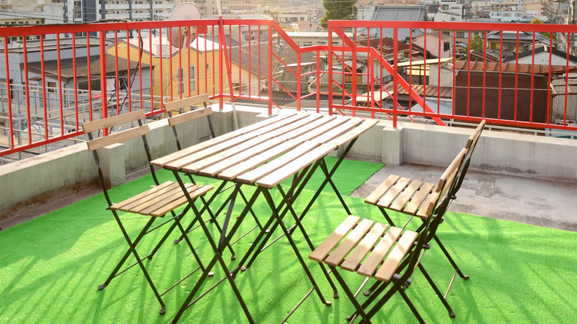 ・[301] Rooftop terrace - Feel free to use it to refresh yourself during your stay.