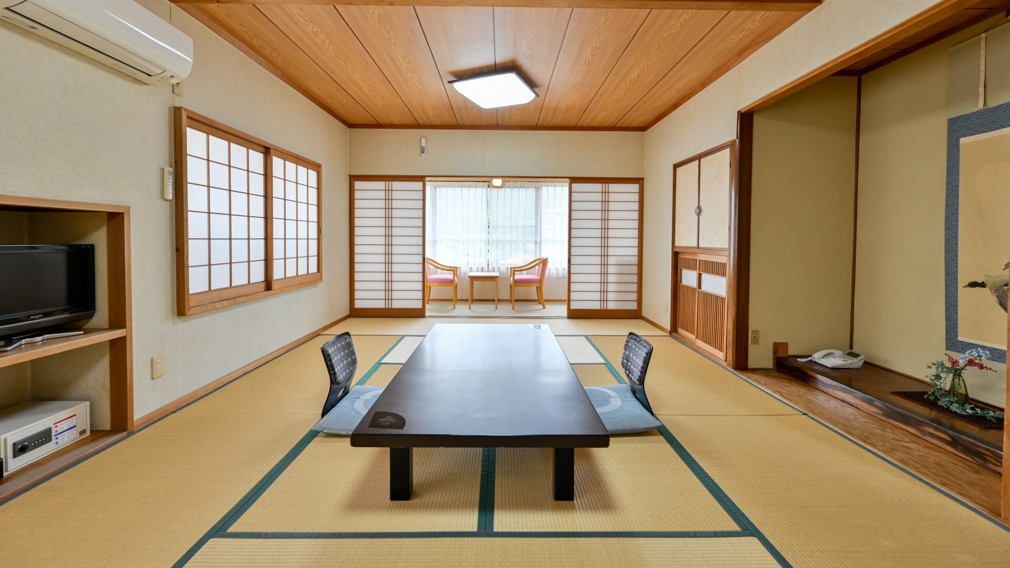 [Main building] Second floor outdoor bath