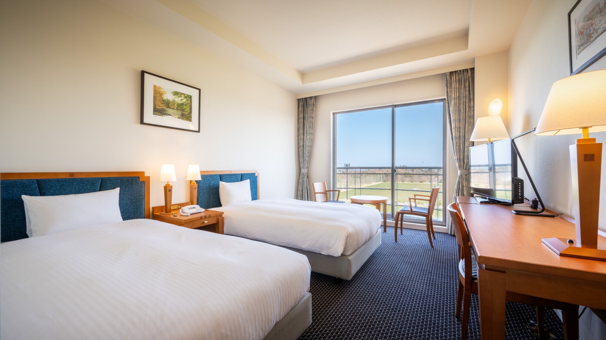 <South Wing Twin Room> Guest rooms *The pitch cannot be seen from some rooms
