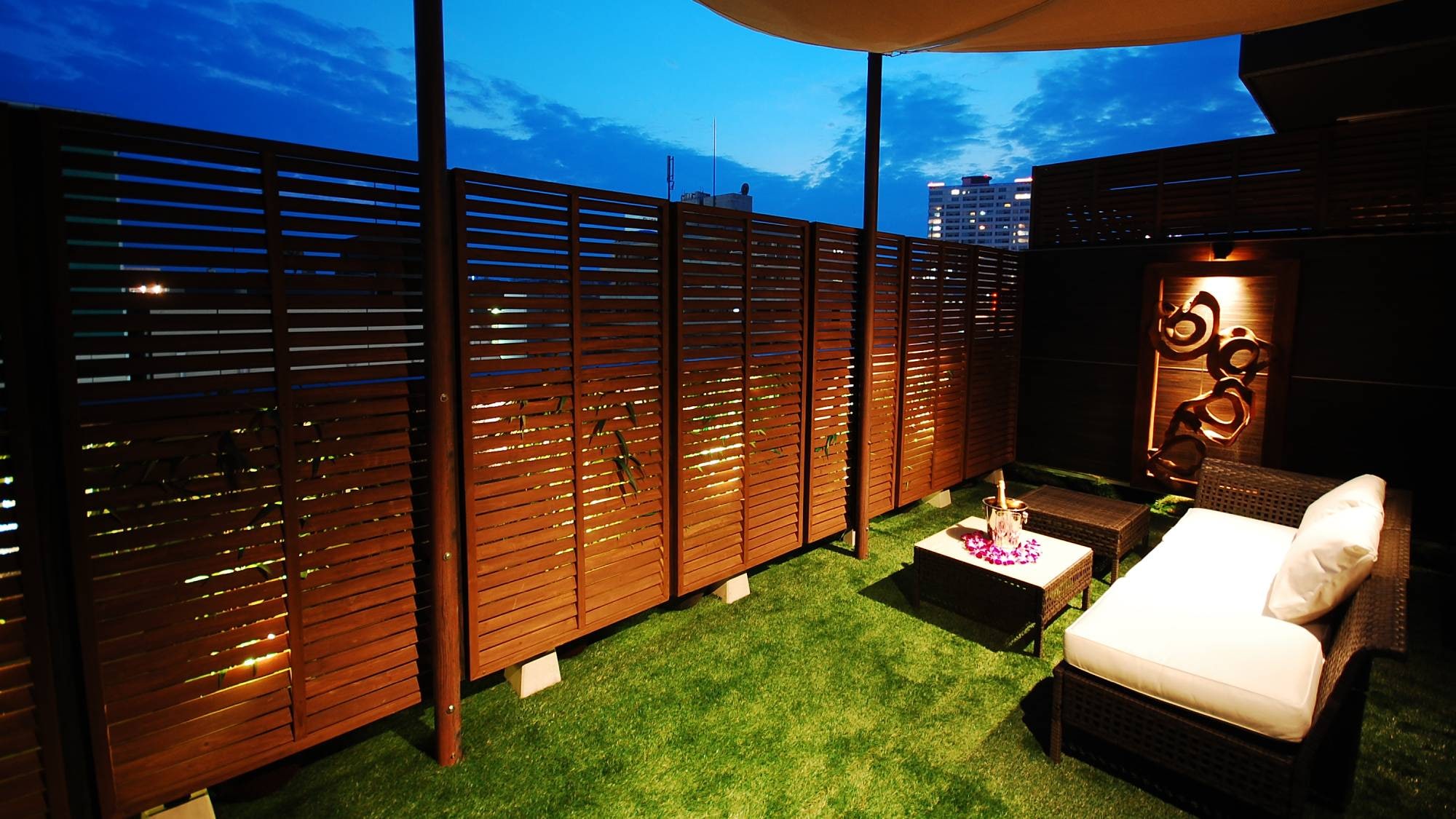 [Room] Platinum Suite's private terrace